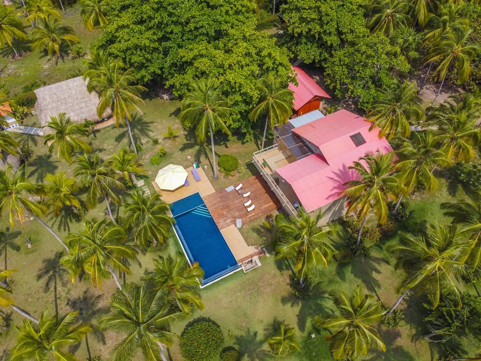 Property building in Hotel Chiniu