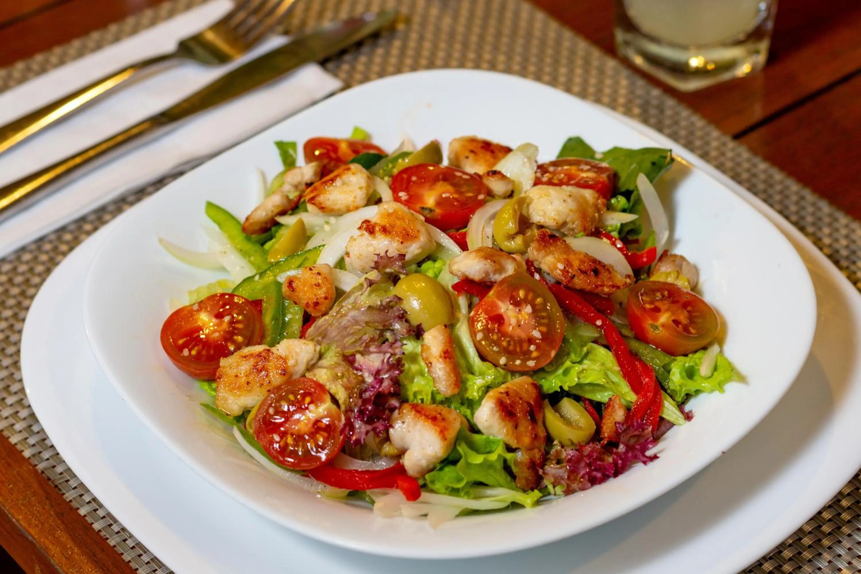 Restaurant/places to eat in Hotel Chiniu