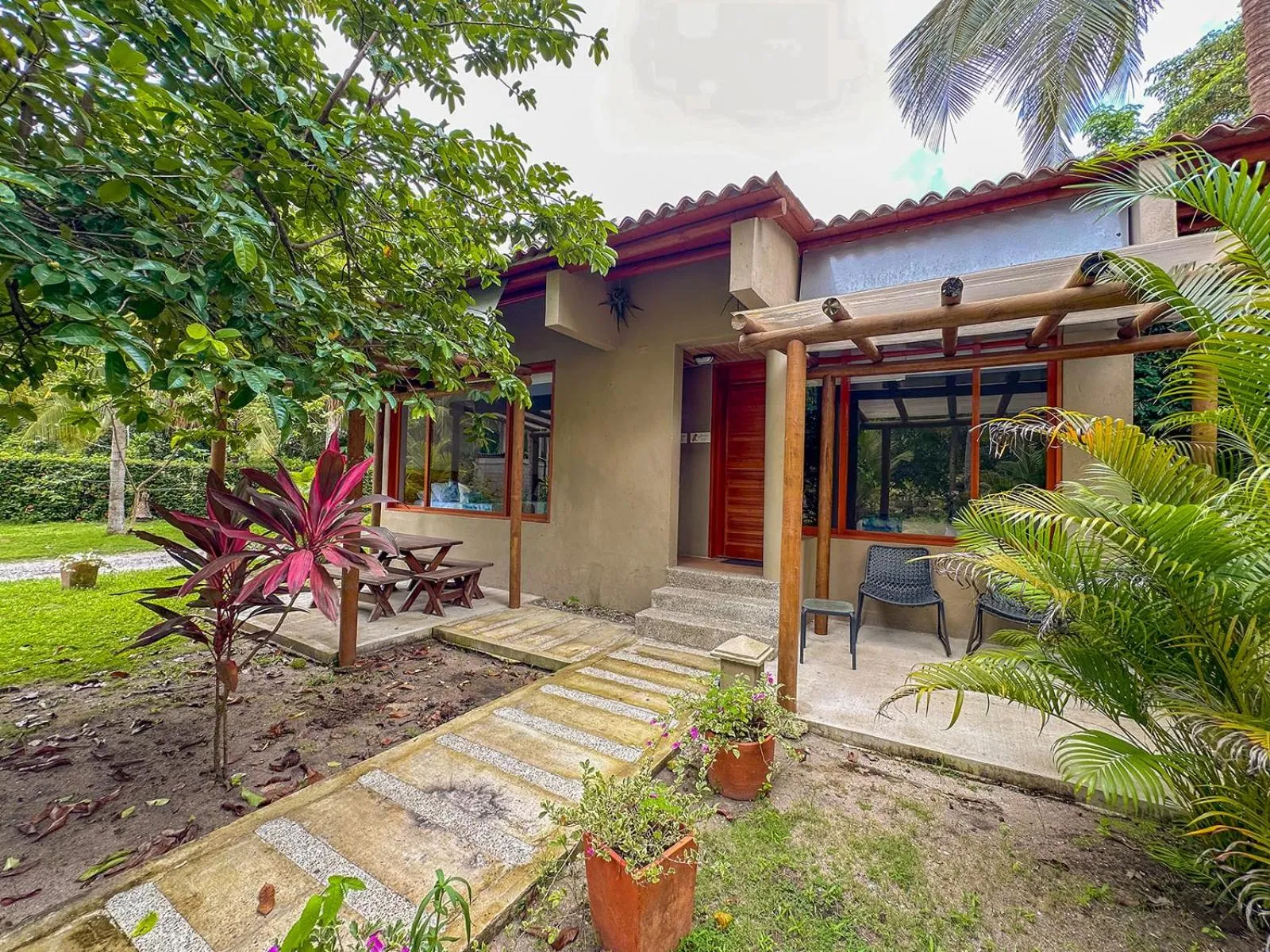 Property building in Hotel Chiniu