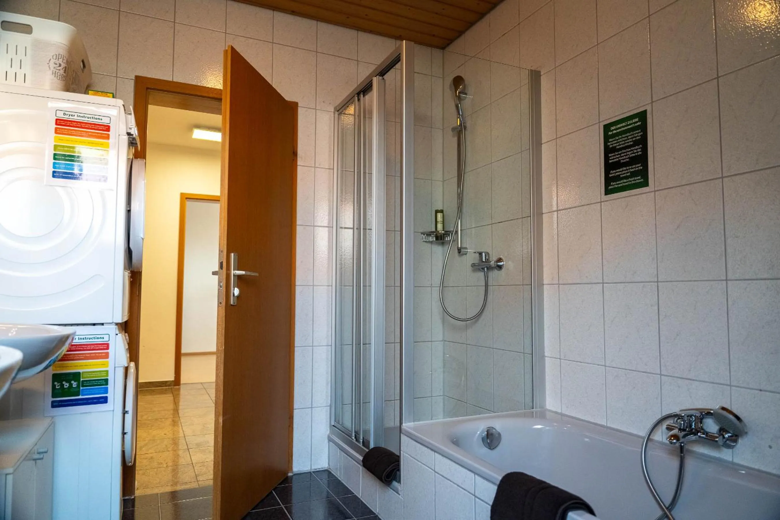 Shower in Hotel & Restaurant Zum Reussenstein