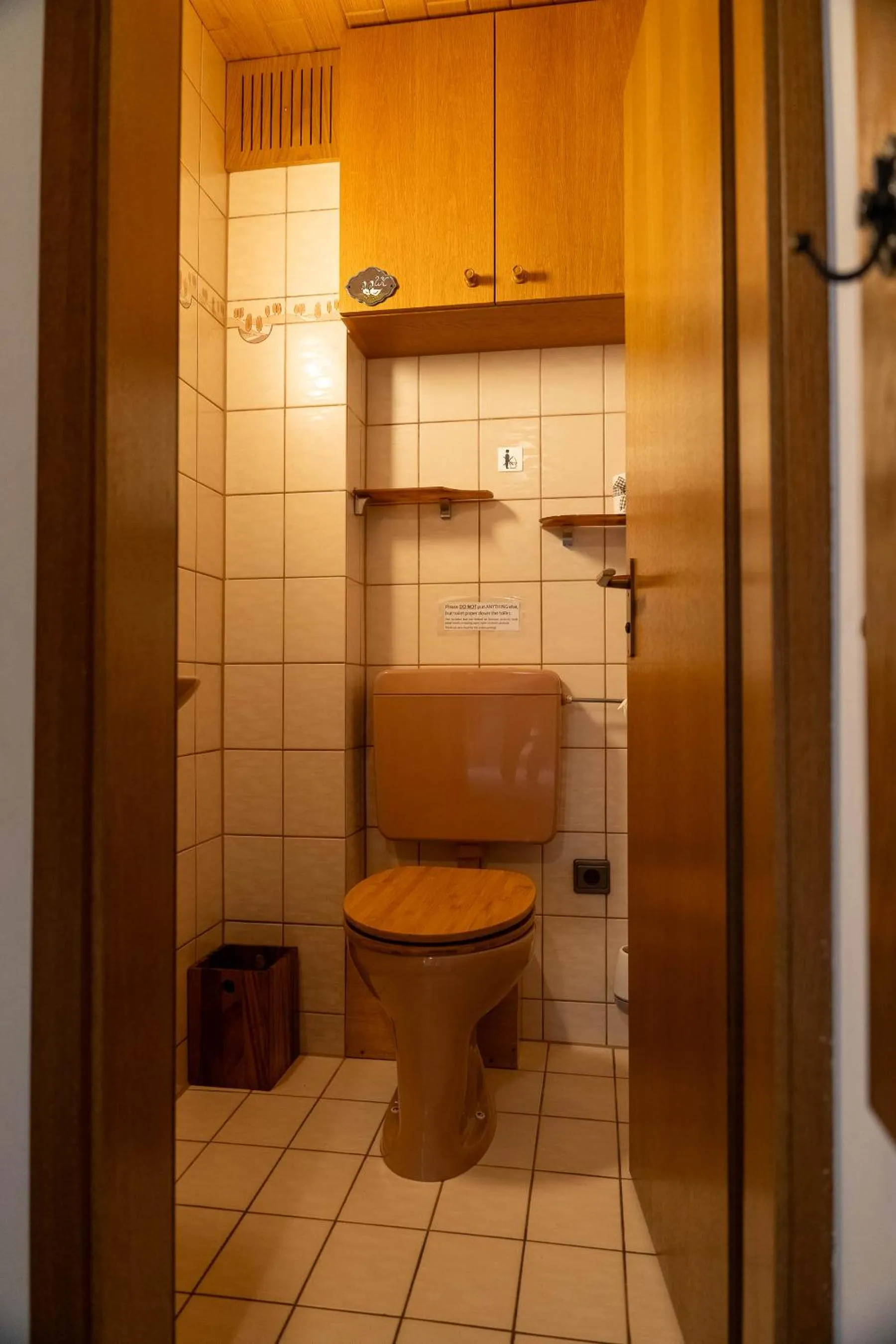Toilet in Hotel & Restaurant Zum Reussenstein