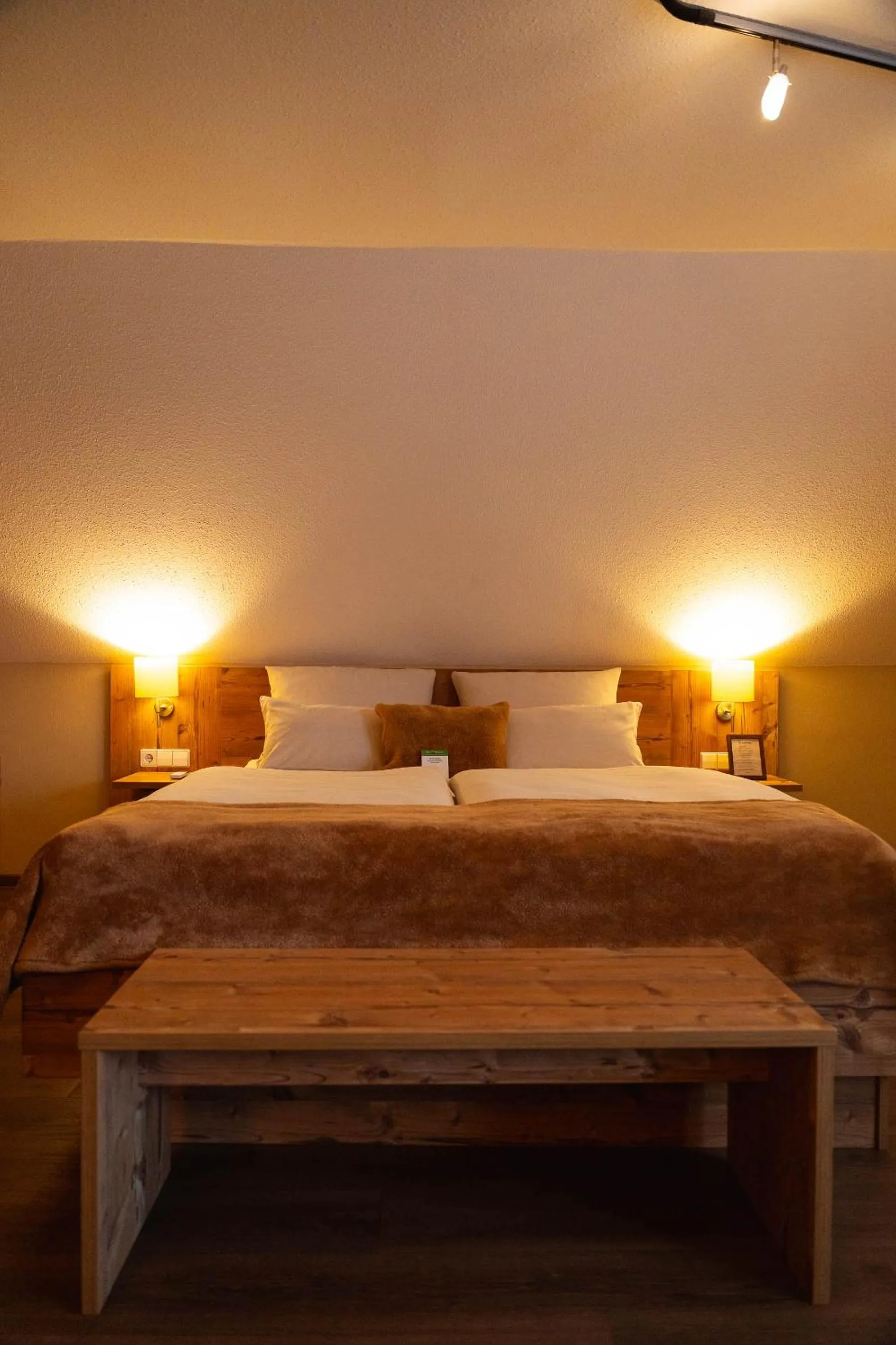 Bed in Hotel & Restaurant Zum Reussenstein