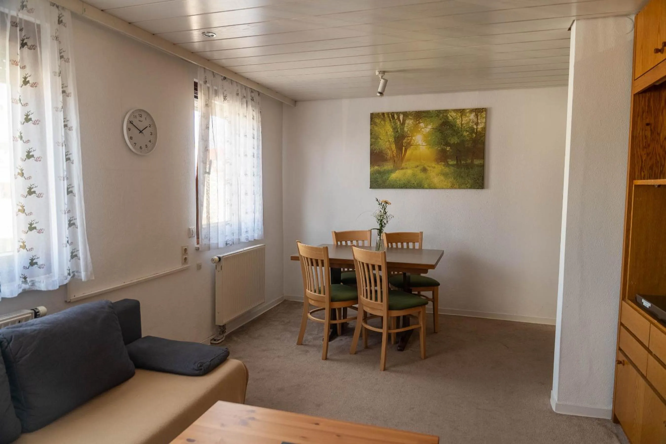 Seating area in Hotel & Restaurant Zum Reussenstein