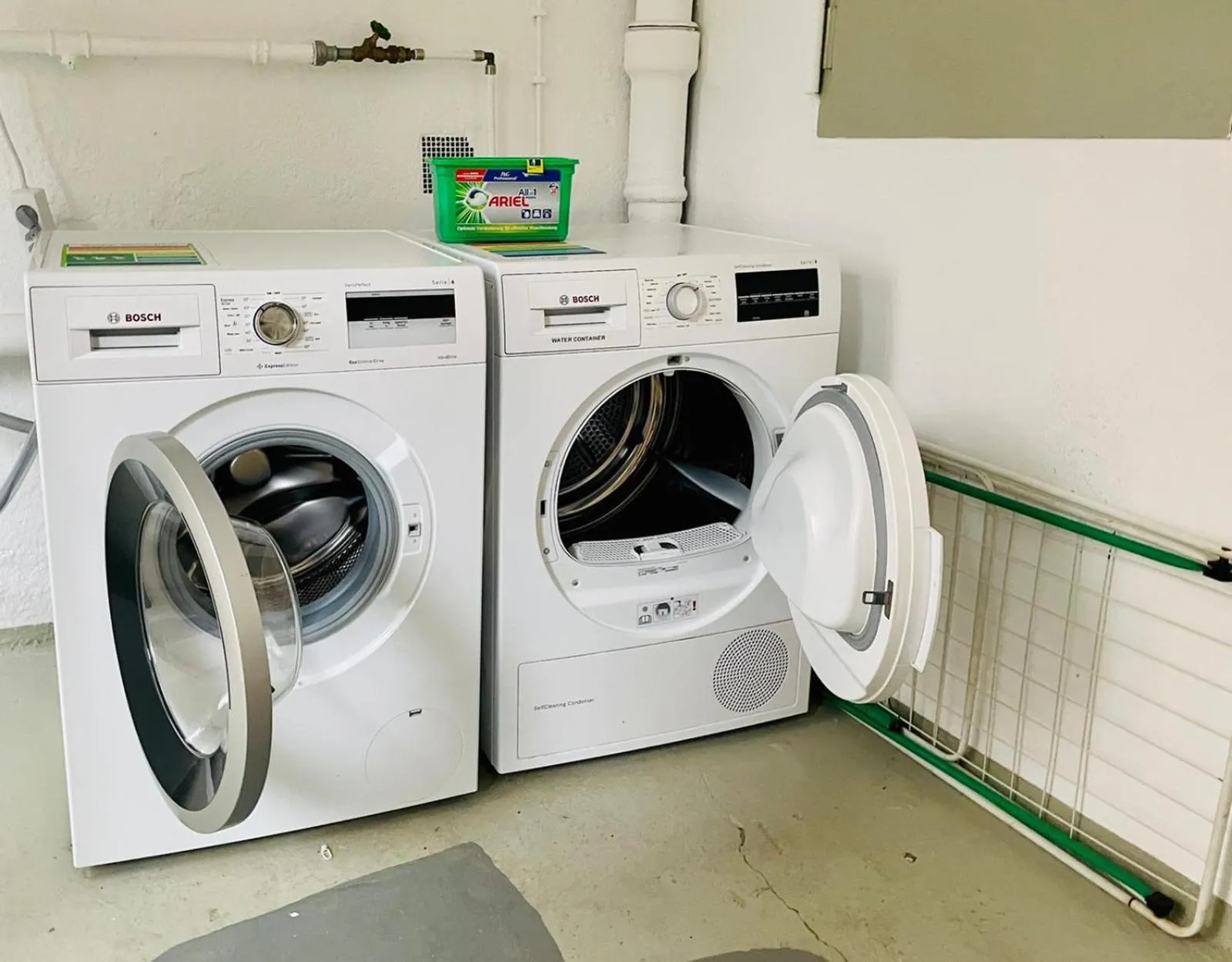 washing machine in Hotel & Restaurant Zum Reussenstein
