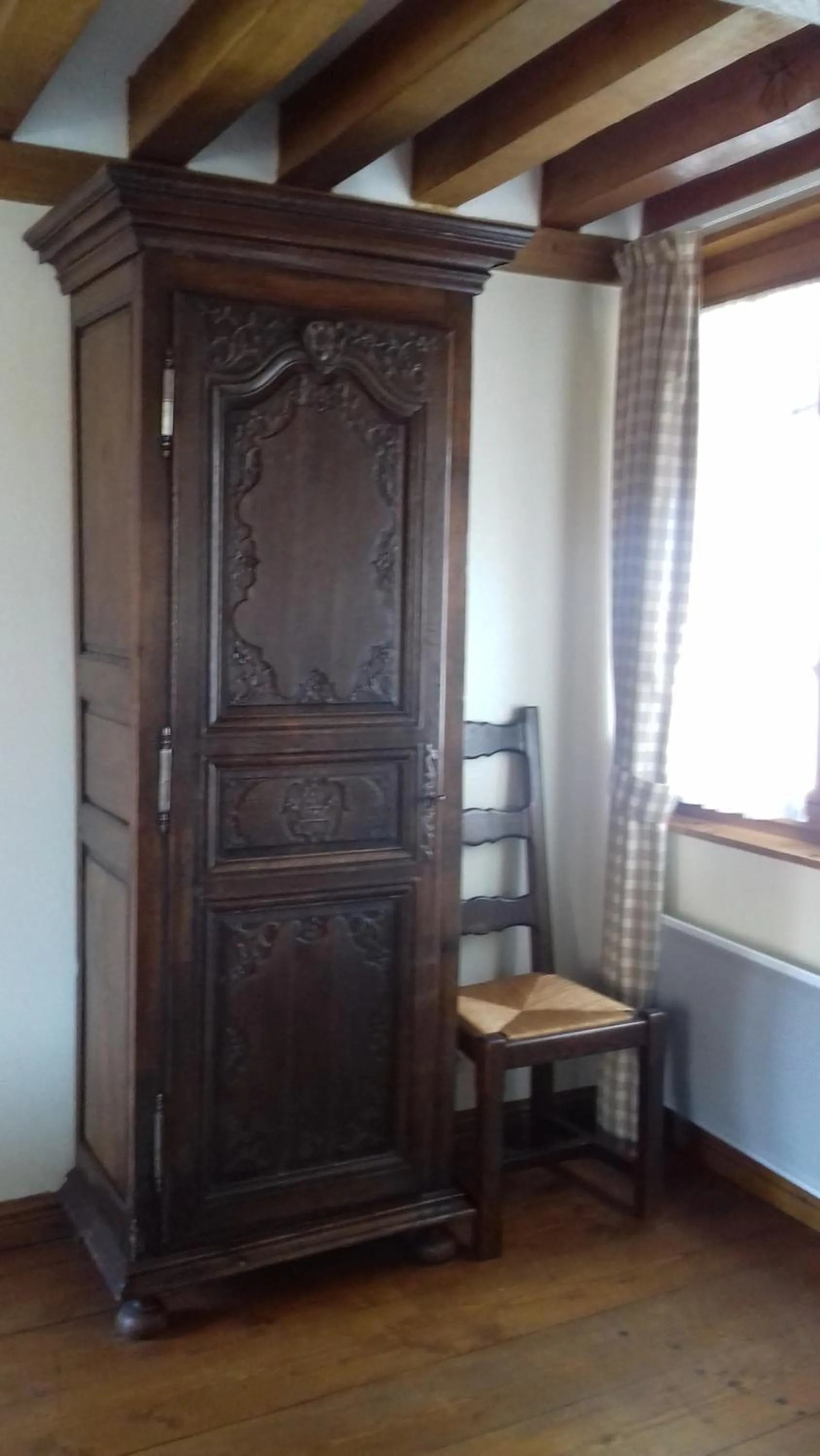 Decorative detail in Aux Trois Damoiselles