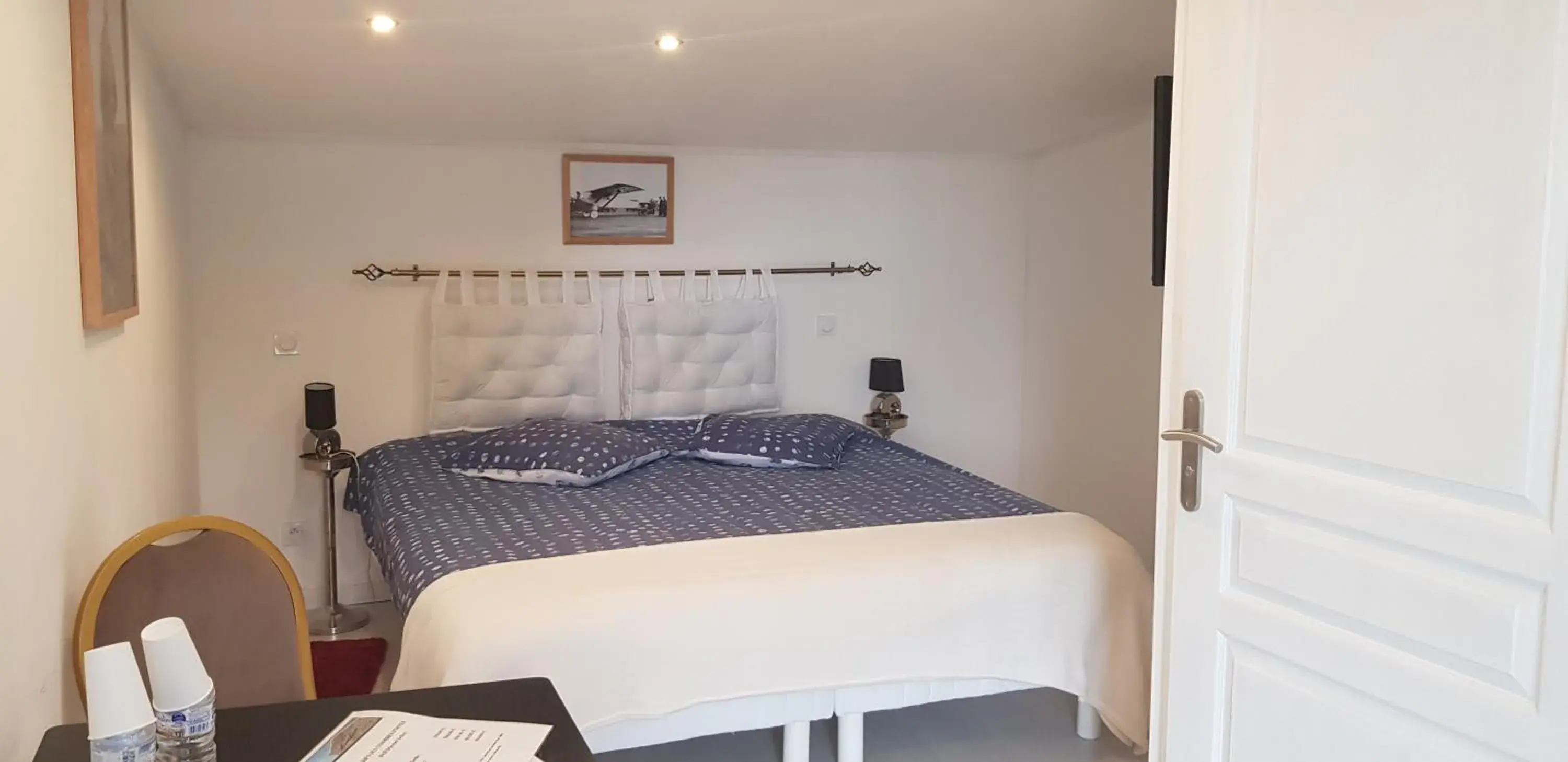 Double Room with Private Bathroom in Le moulin Double Room with Private Bathroom in Le moulin