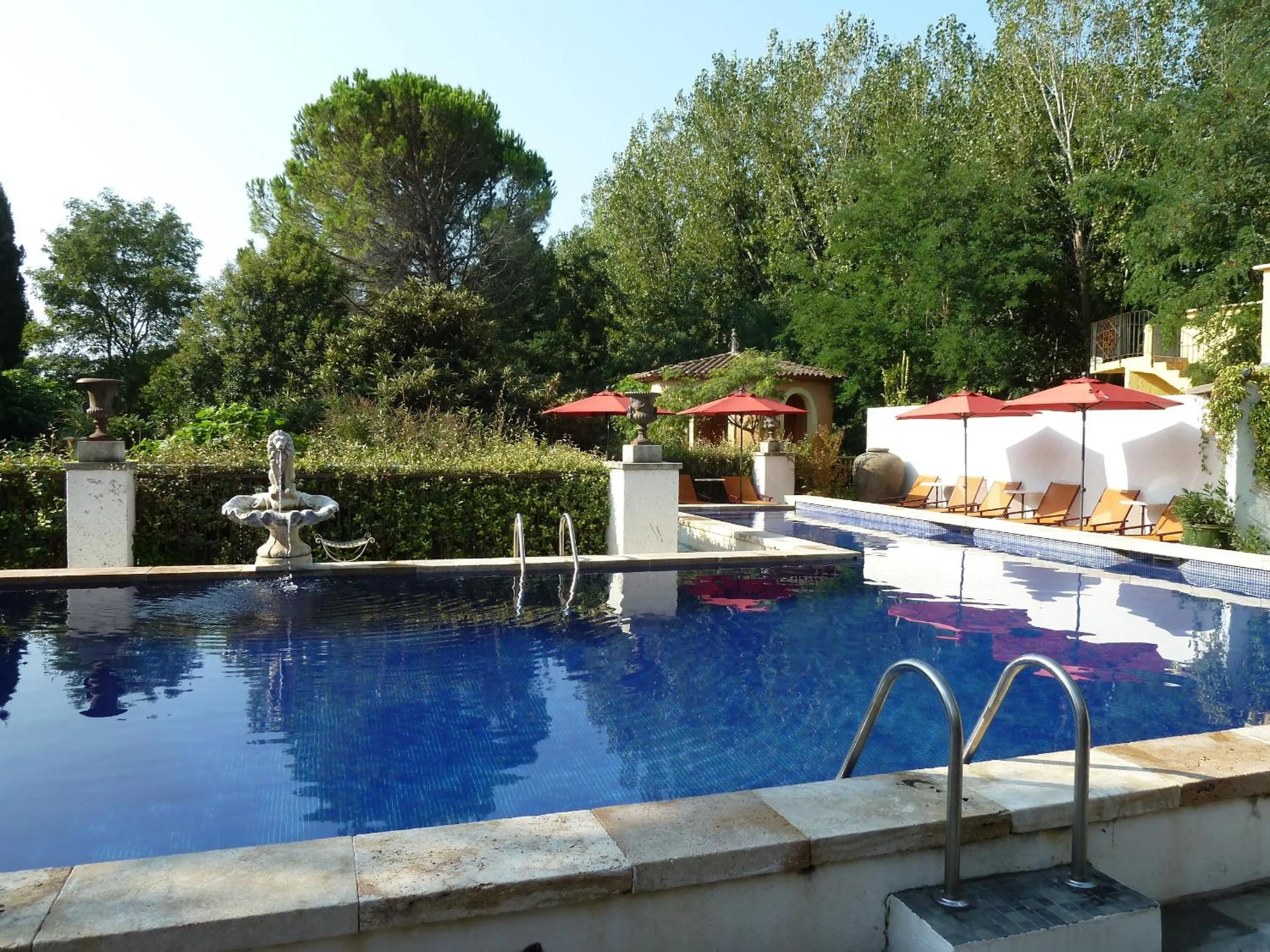 Swimming pool in Mas de la Chapelle