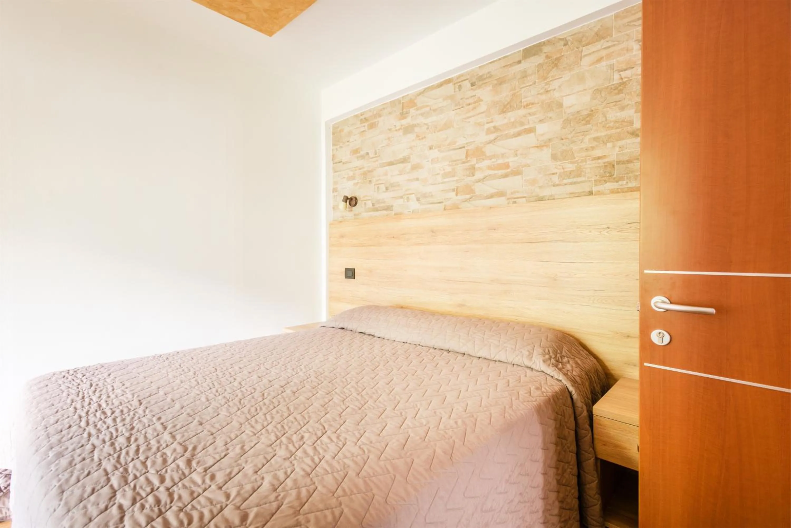 Photo of the whole room, Bed in CROSINA HOLIDAY - Casa Lucia