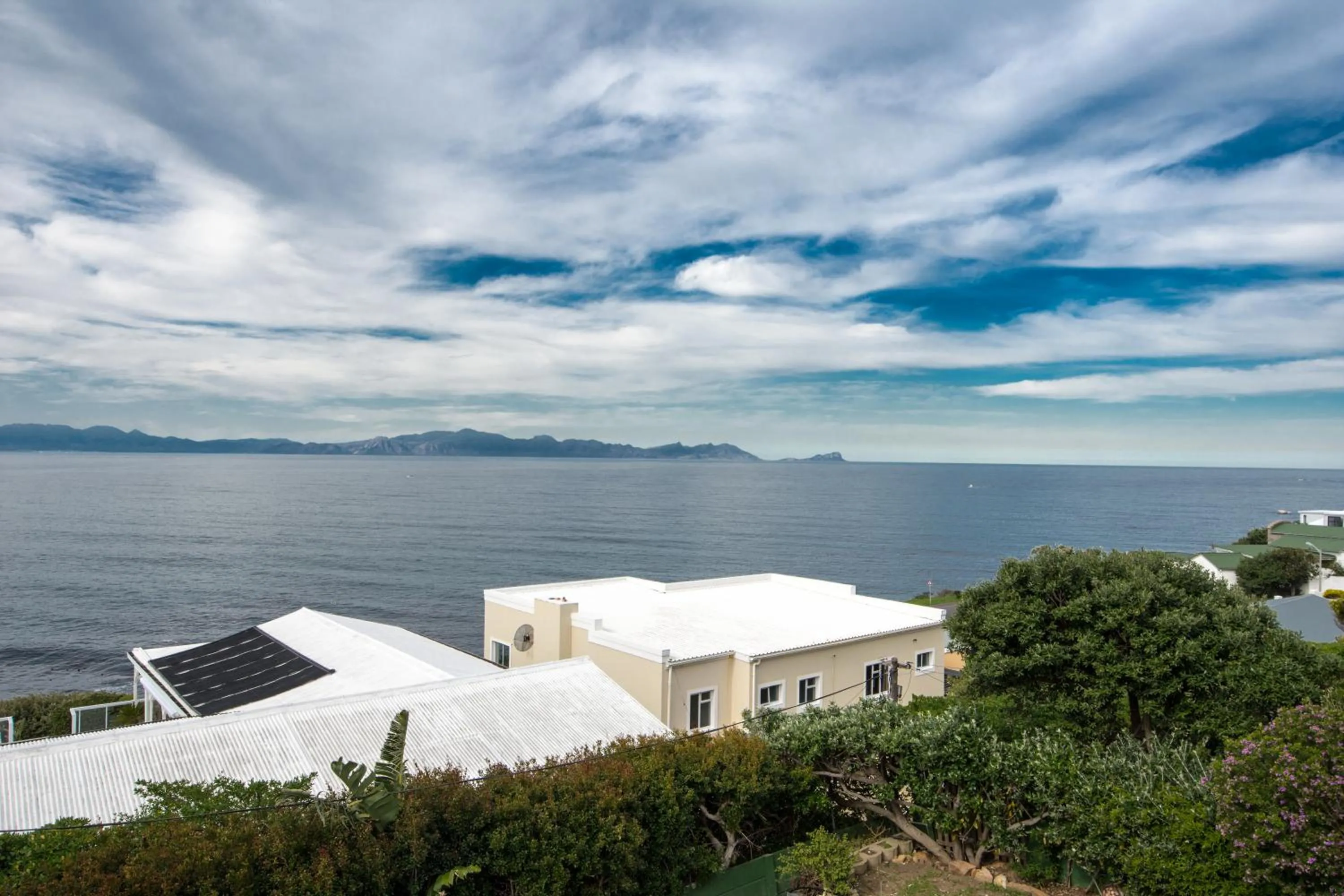 Garden view in Quarterdeck Holiday Apartment
