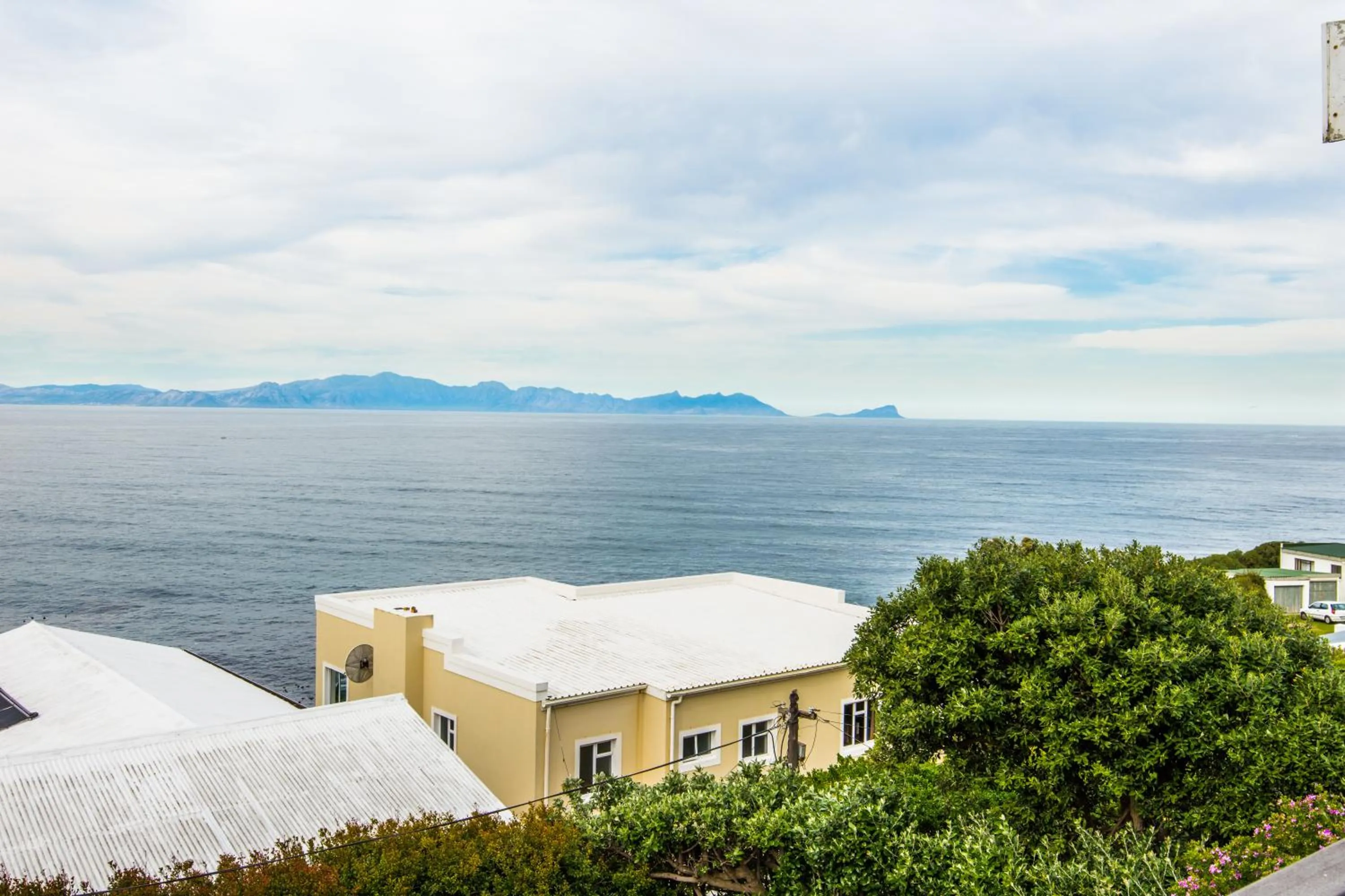 Garden view in Quarterdeck Holiday Apartment