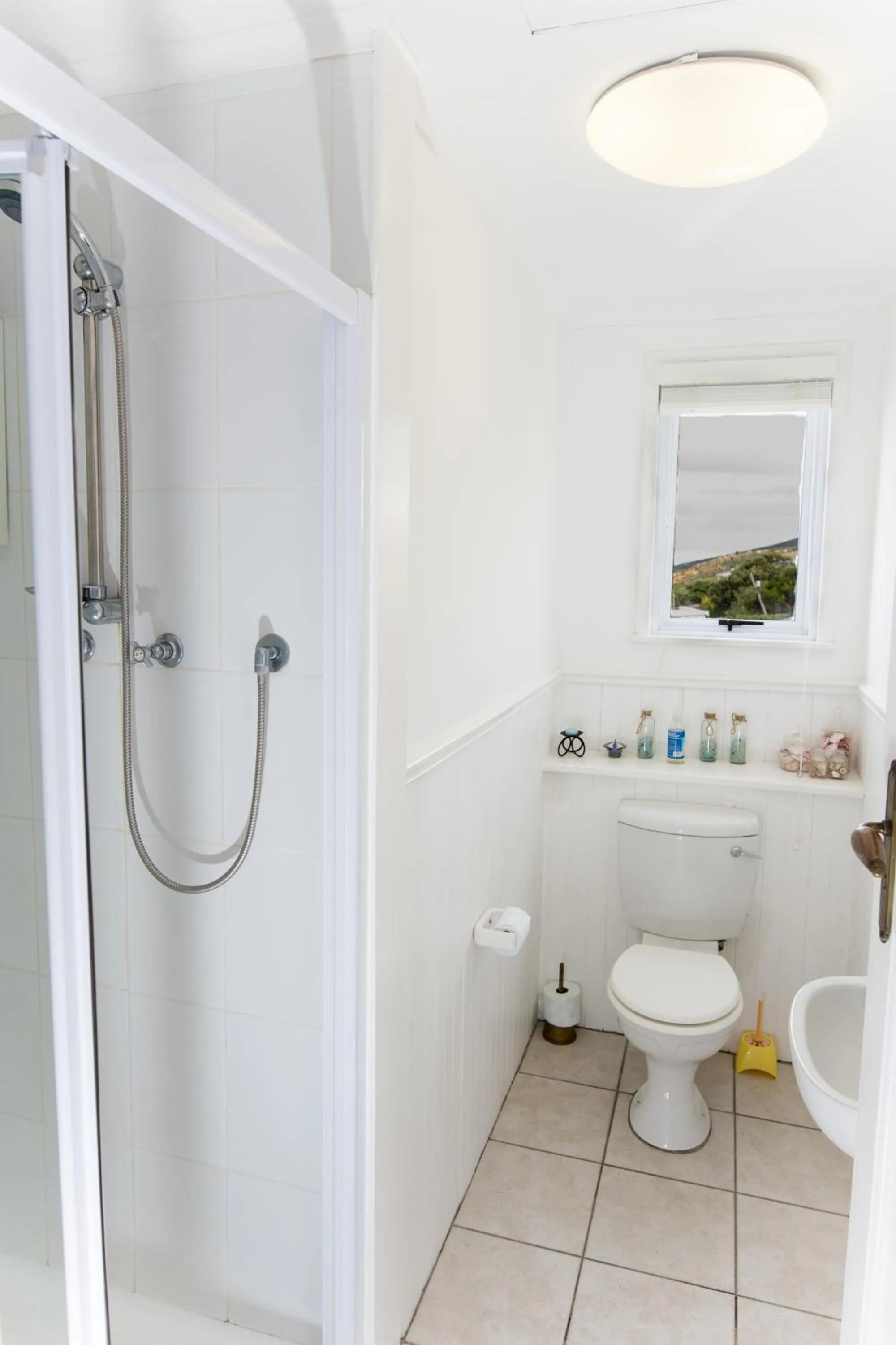 Shower in Quarterdeck Holiday Apartment
