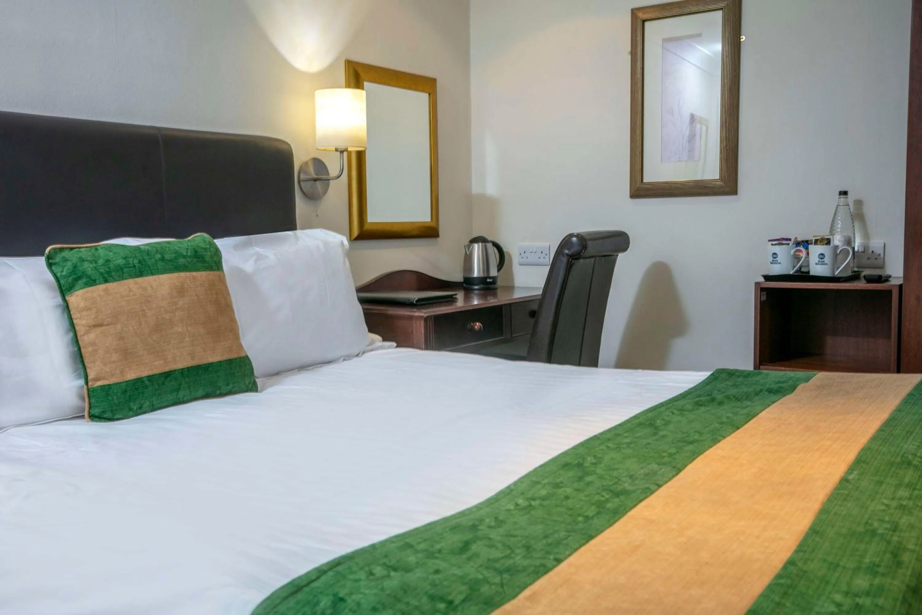 Bedroom, Bed in Best Western Forest and Vale Hotel