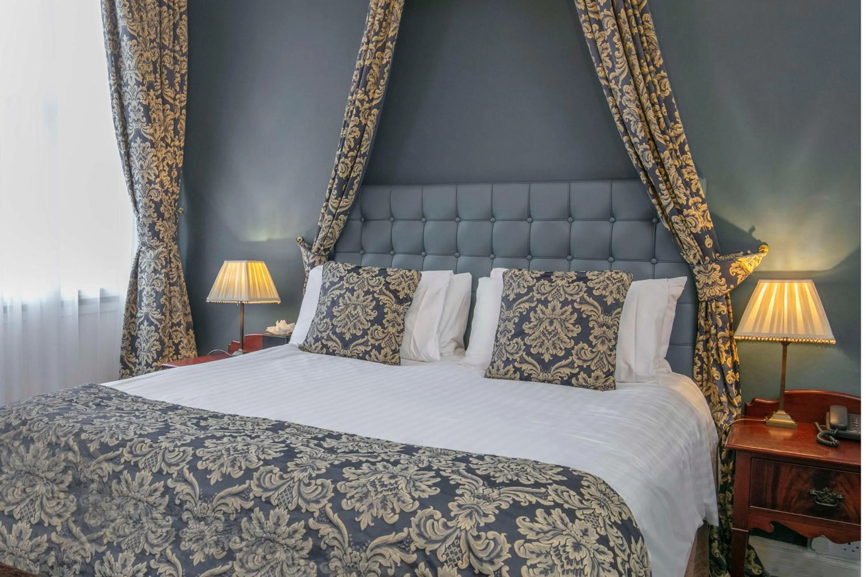 Bedroom, Bed in Best Western Forest and Vale Hotel