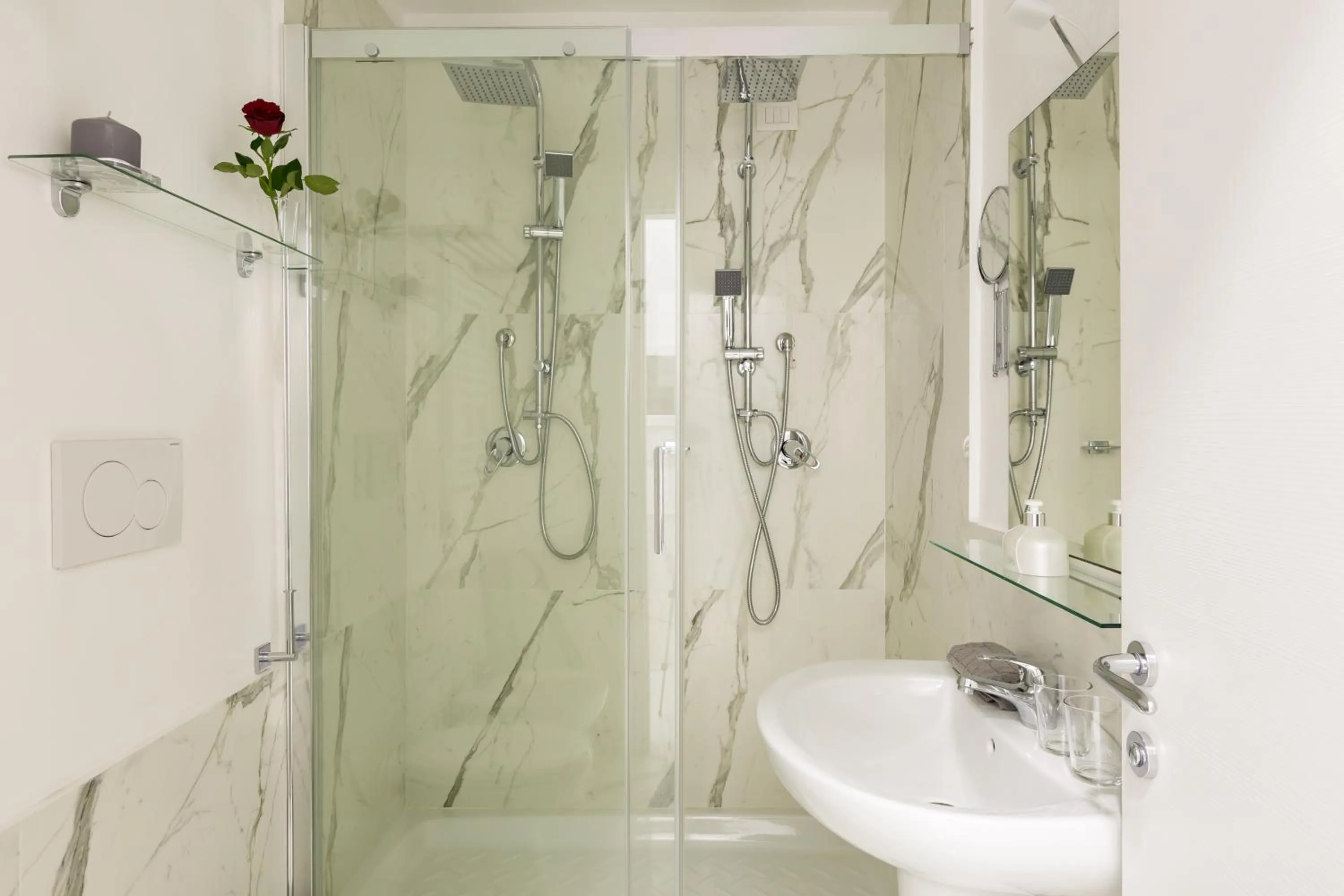 Bathroom in Little Aurelius