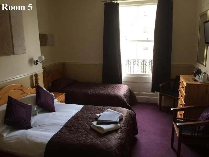 Bed in The Arches Guest House