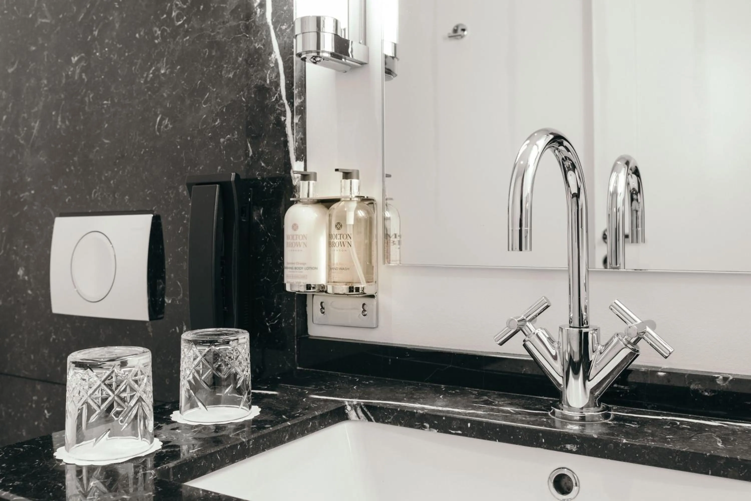 Bathroom in Hotel Borg by Keahotels