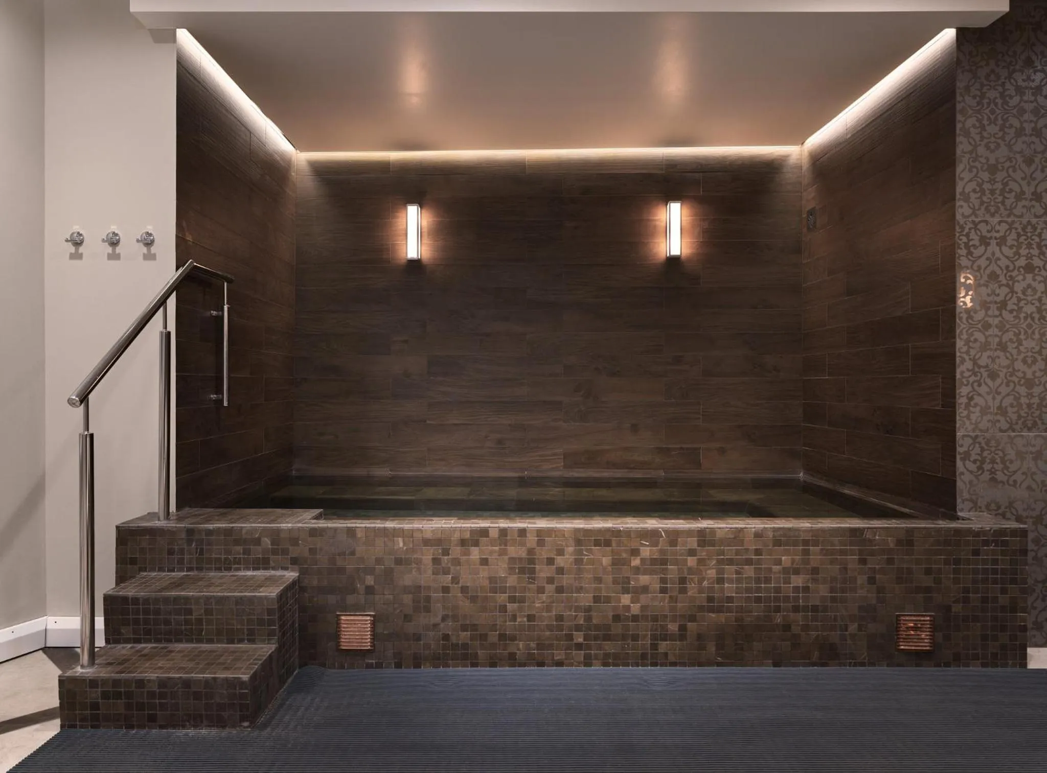 Spa and wellness centre/facilities in Hotel Borg by Keahotels