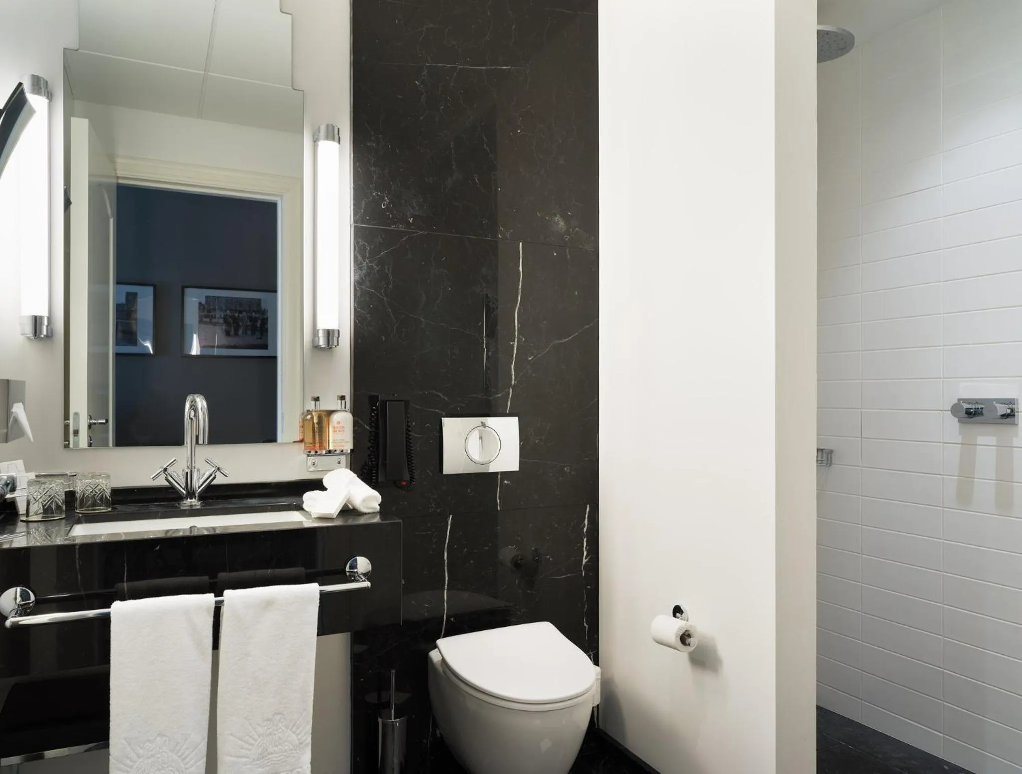 Bathroom in Hotel Borg by Keahotels