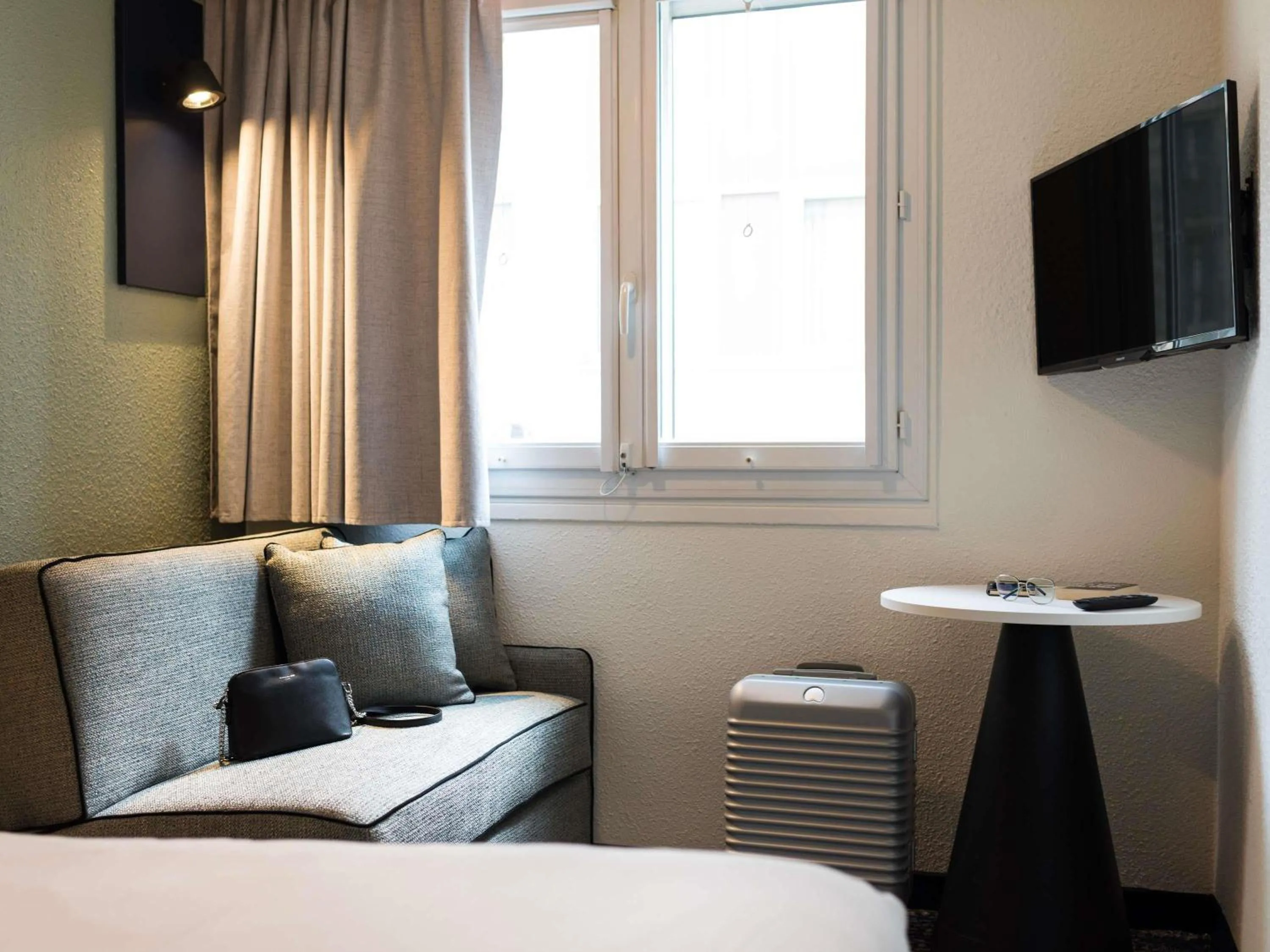 Bedroom, Bed in ibis Paris Italie Tolbiac