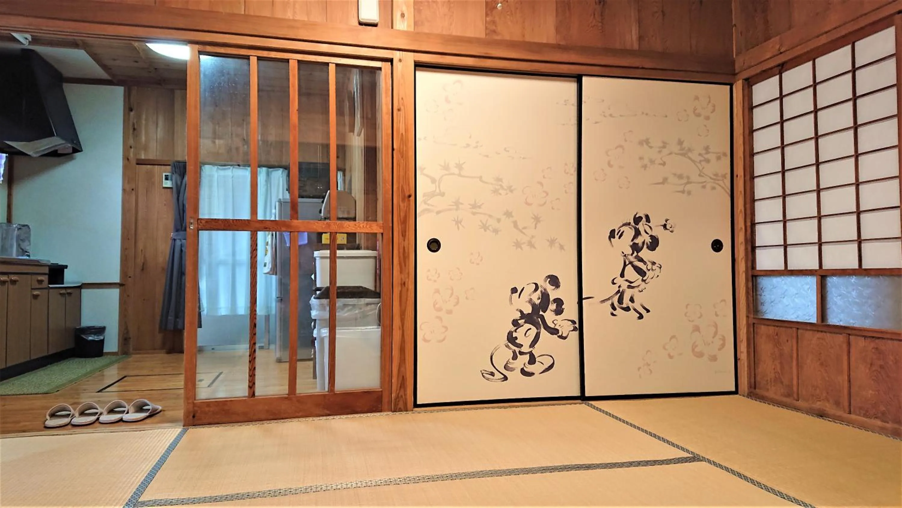 Photo of the whole room in Cottage Yakusugi House