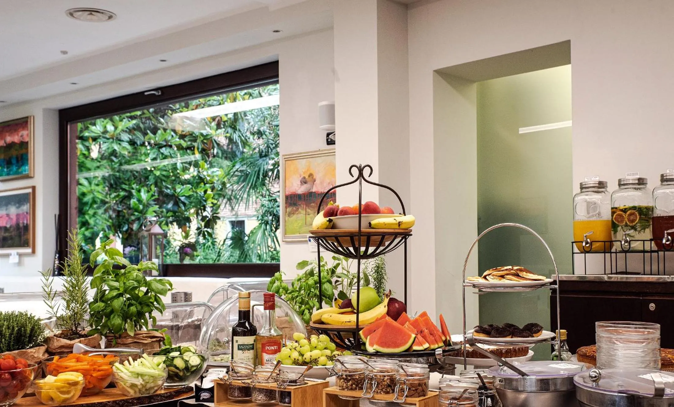 Breakfast in Hotel Villa Pannonia