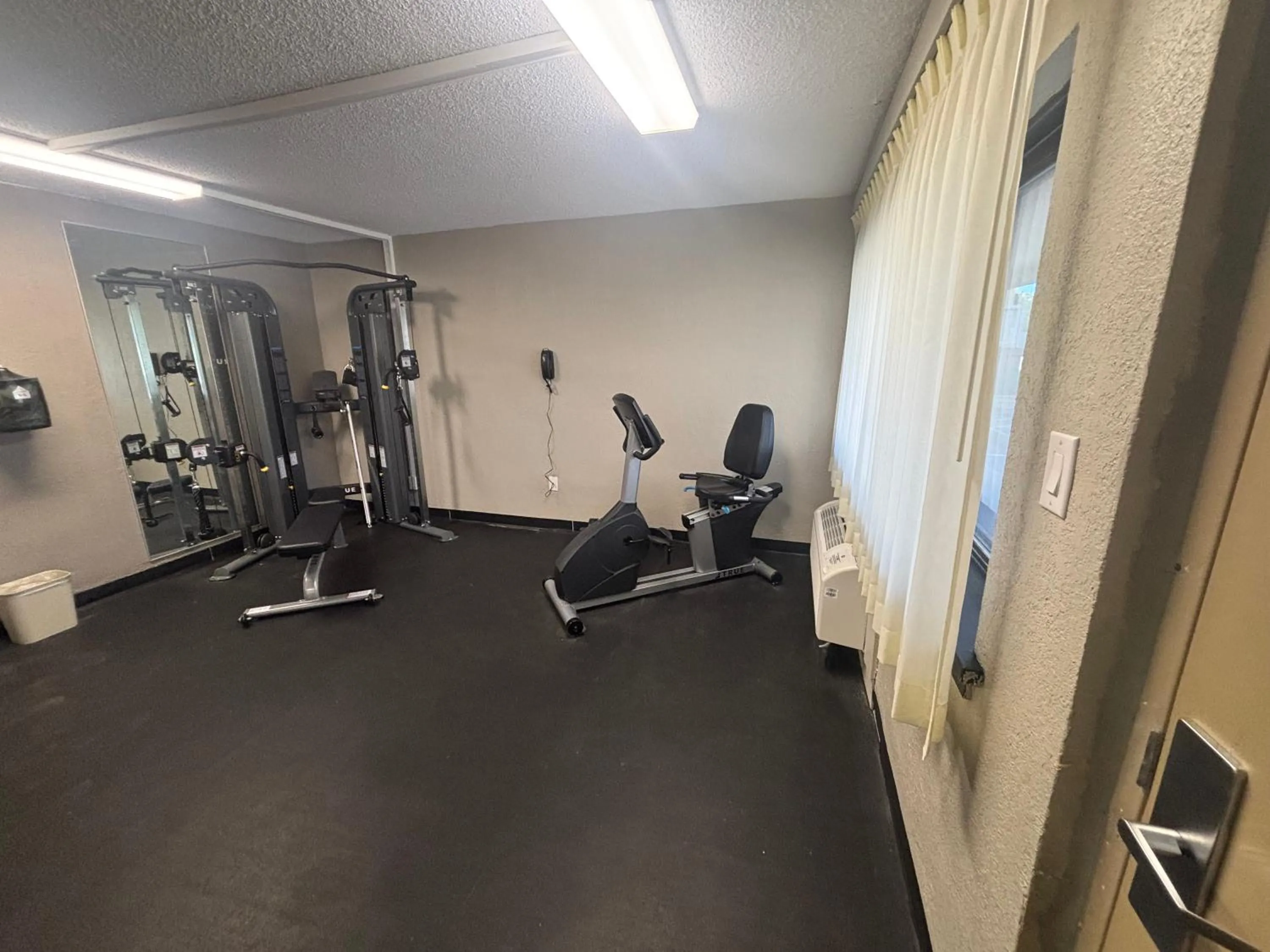 Fitness centre/facilities in Ramada by Wyndham West Atlantic City