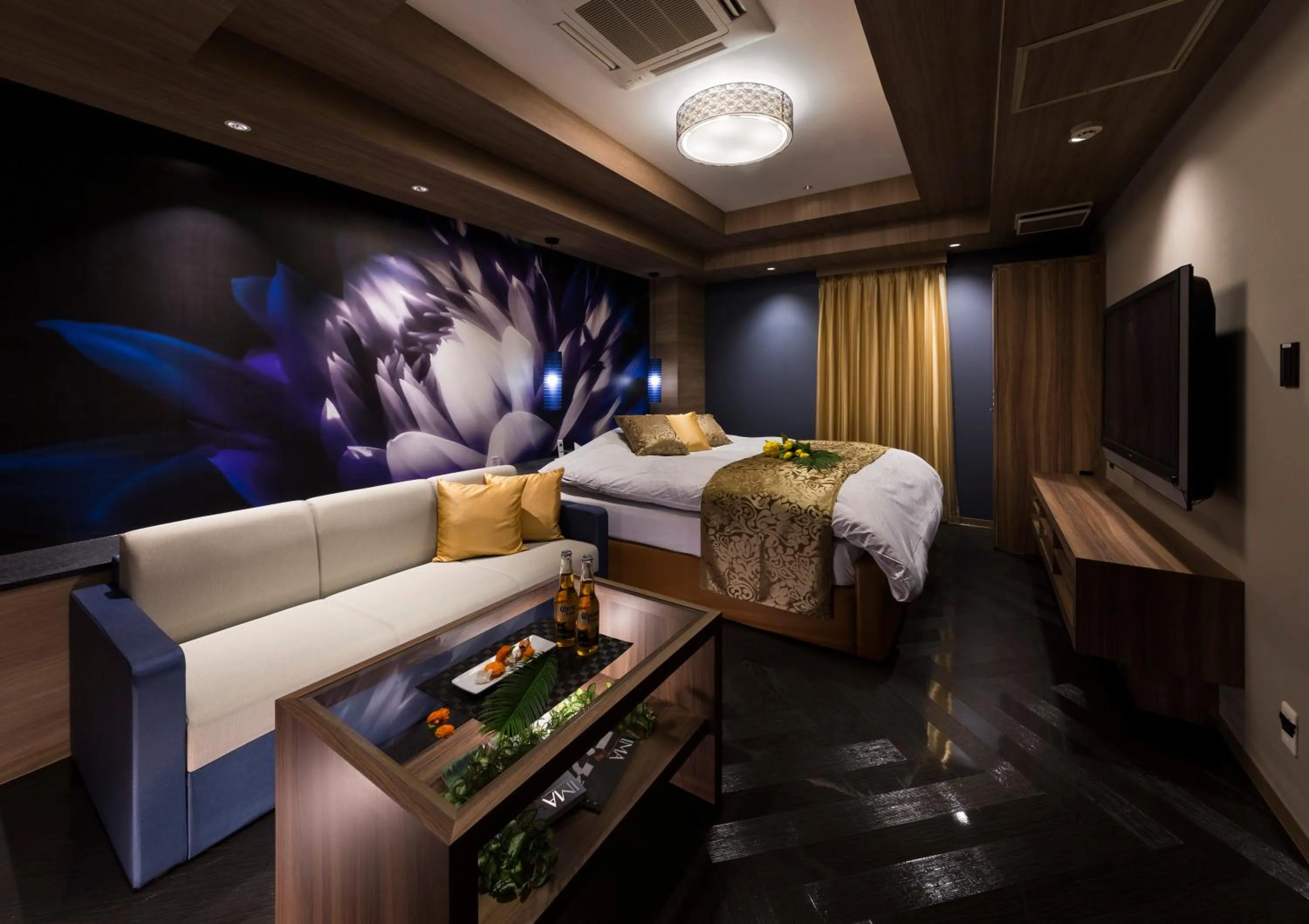 Photo of the whole room, Bed in Hotel Plant Garden Resort (Adult Only)