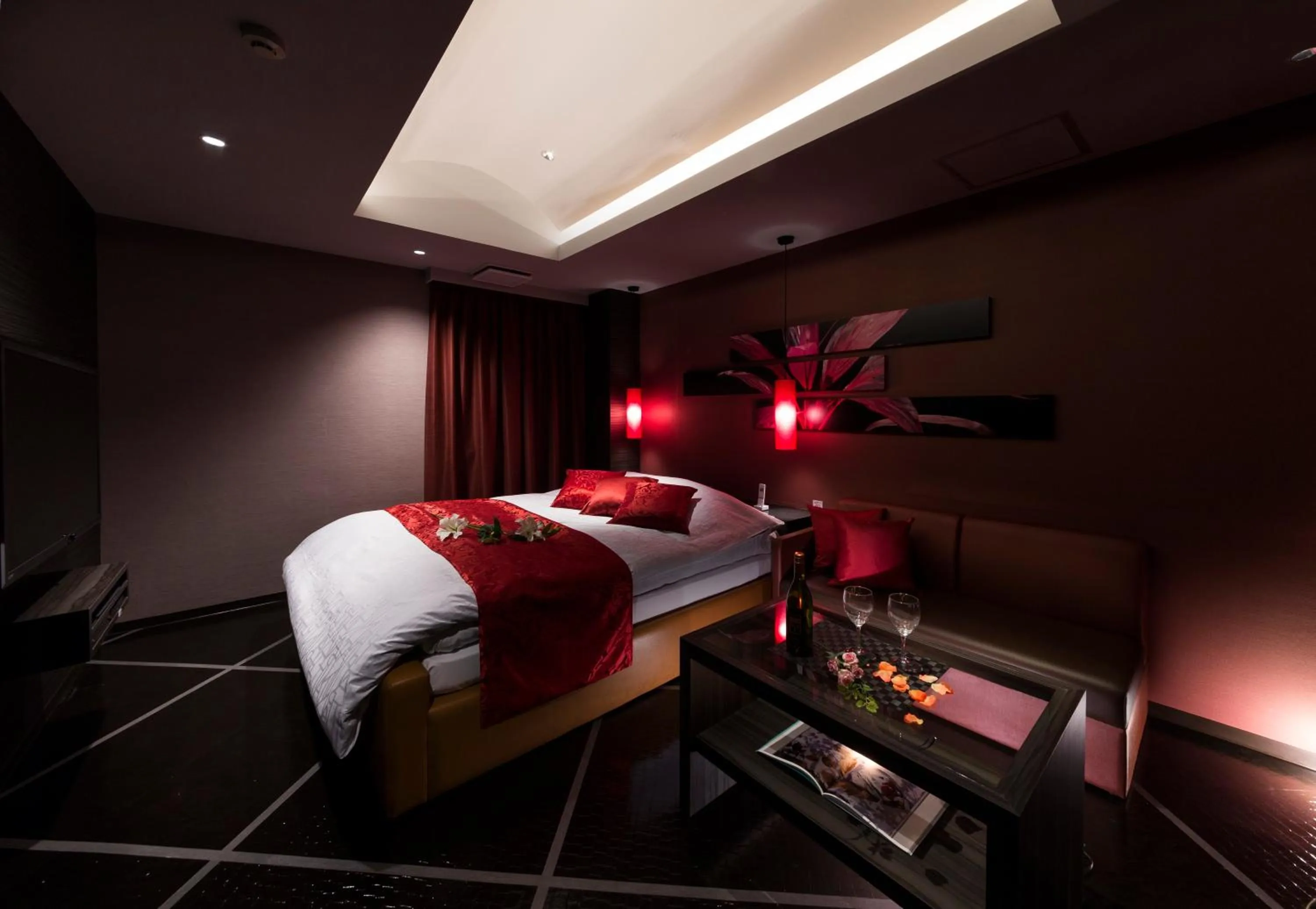 Photo of the whole room in Hotel Plant Garden Resort (Adult Only)