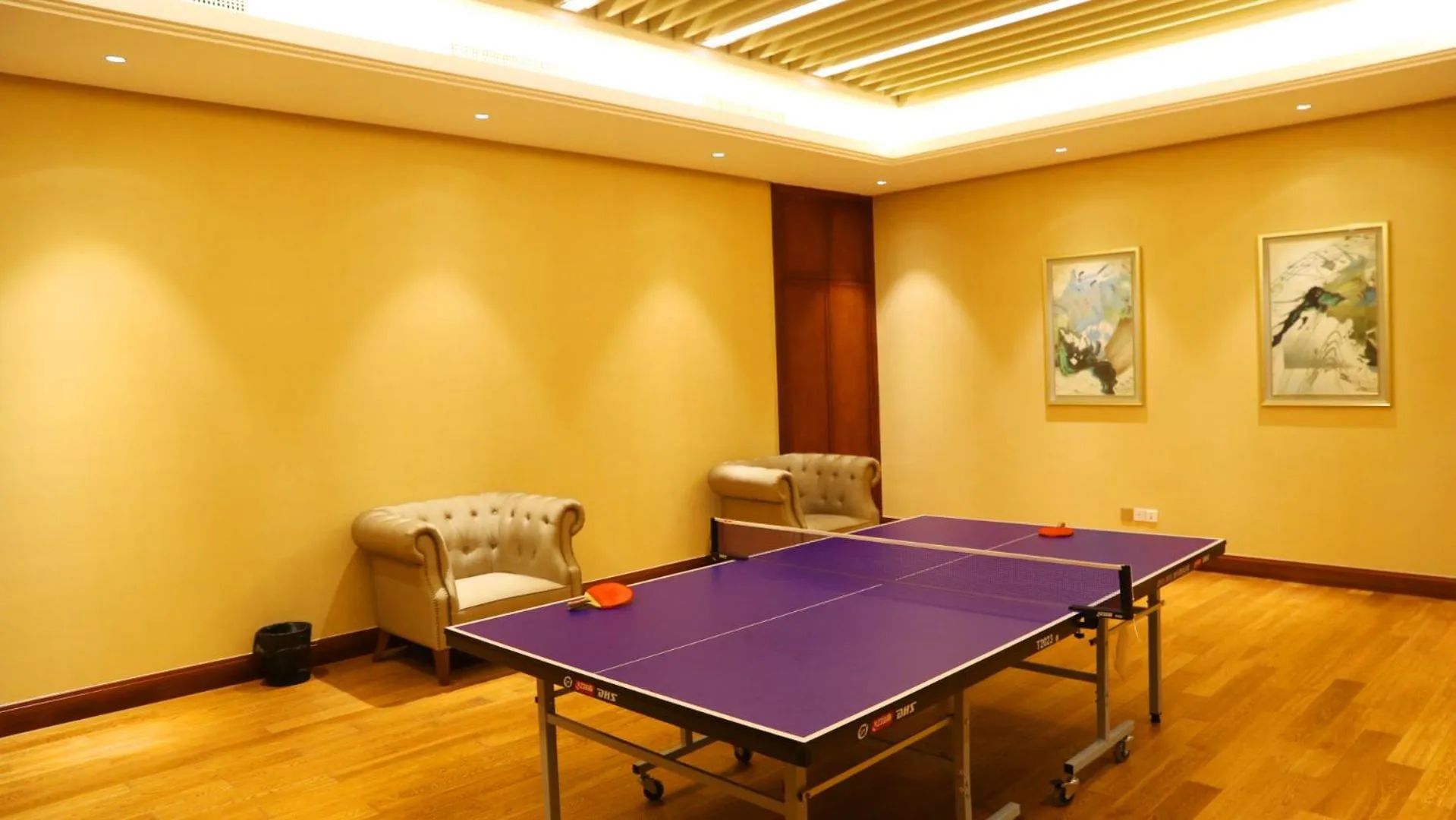 Table tennis in Jinling Shihu Garden Hotel