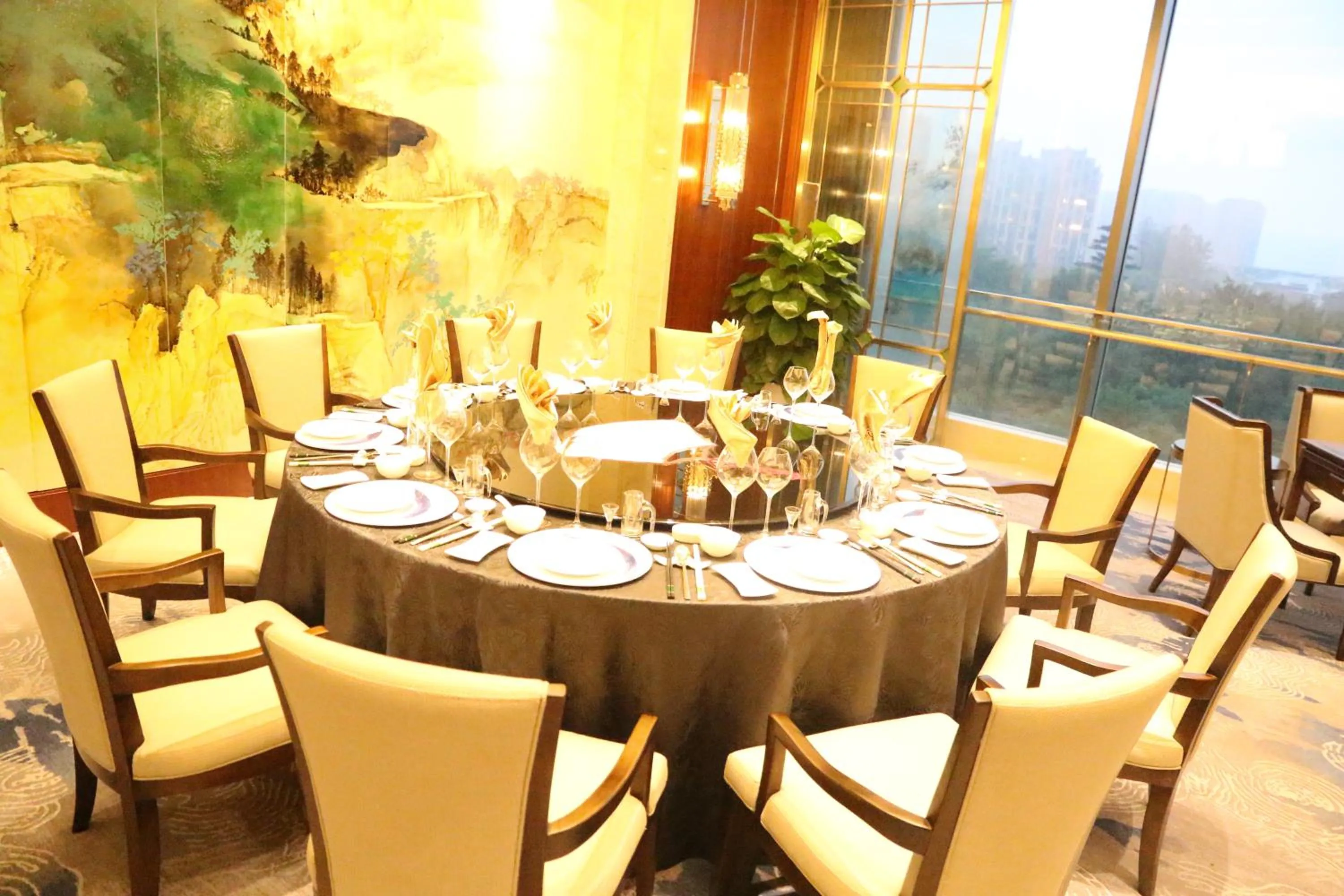 Restaurant/places to eat in Jinling Shihu Garden Hotel