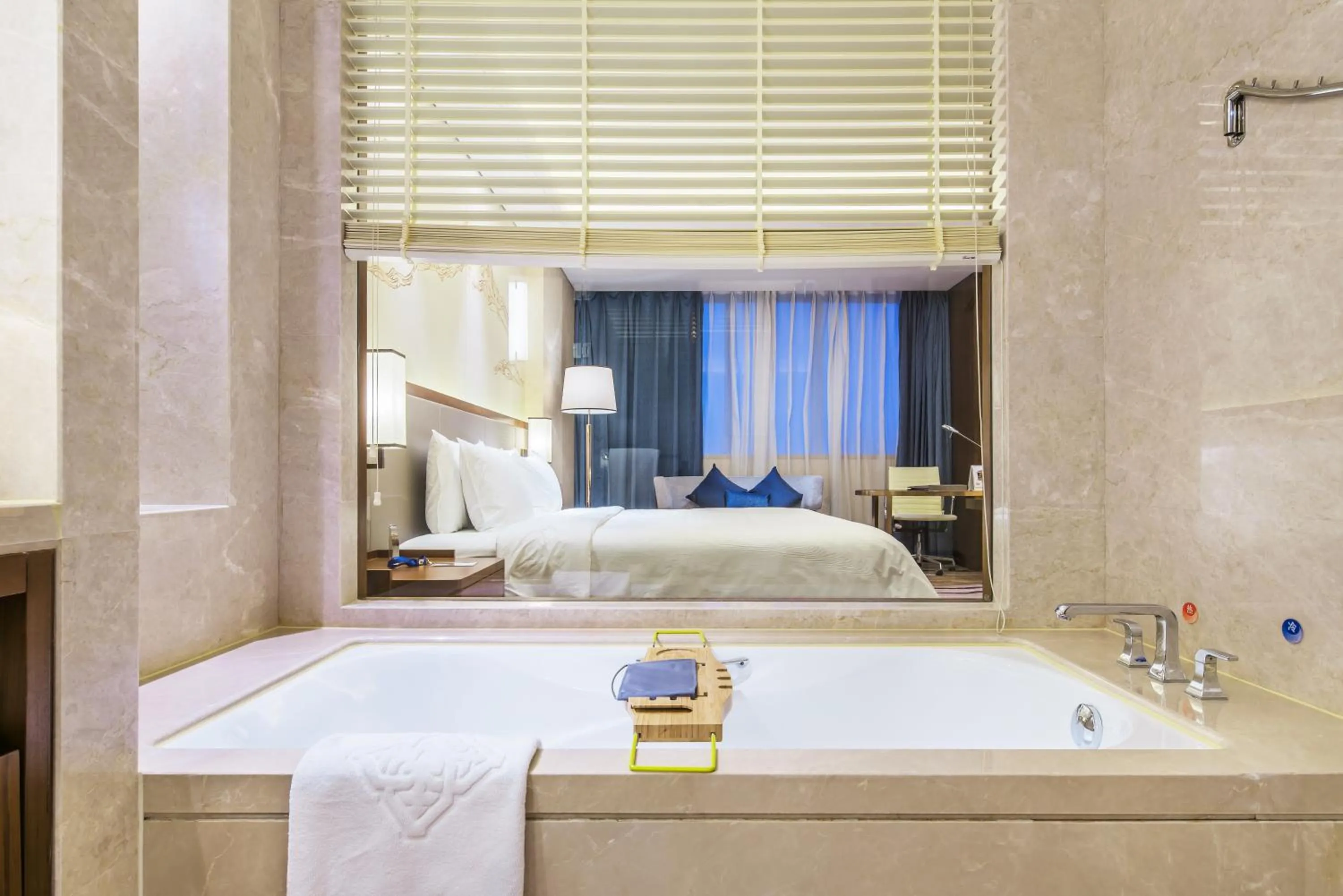 Bathroom in Jinling Shihu Garden Hotel