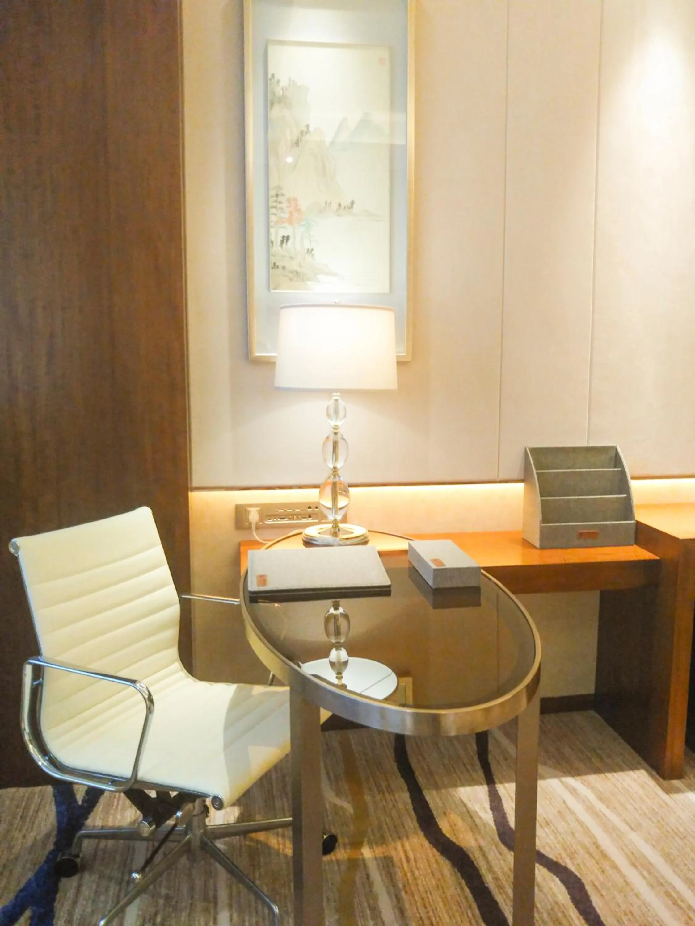 Living room in Jinling Shihu Garden Hotel