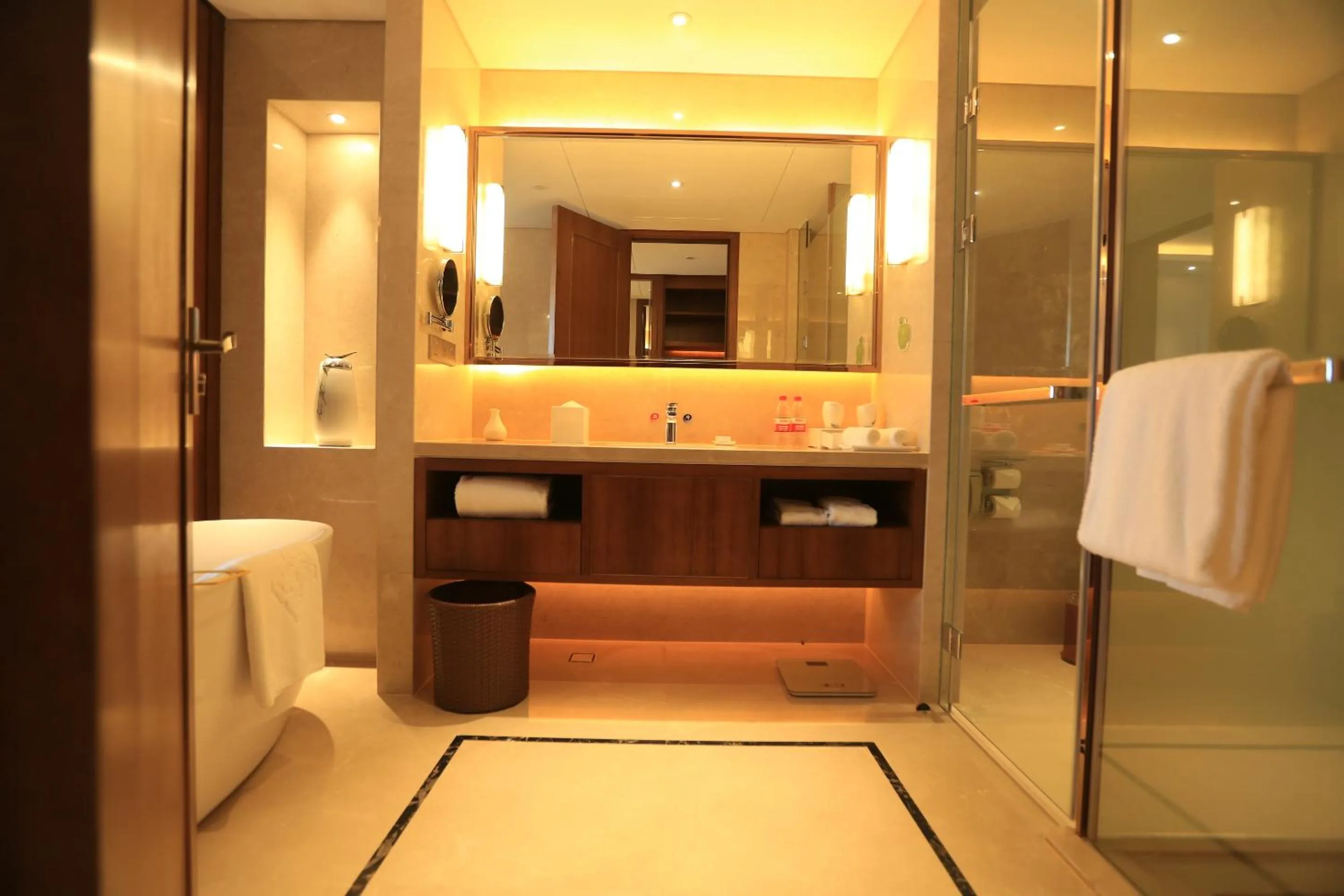 Bathroom in Jinling Shihu Garden Hotel