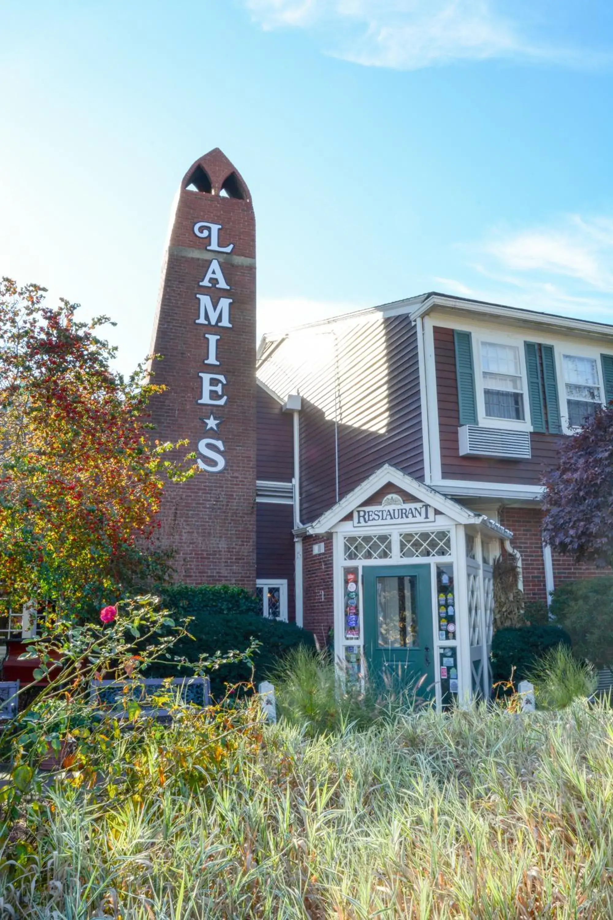 Property building in Lamies Inn & The Old Salt Tavern Property building in Lamies Inn & The Old Salt Tavern