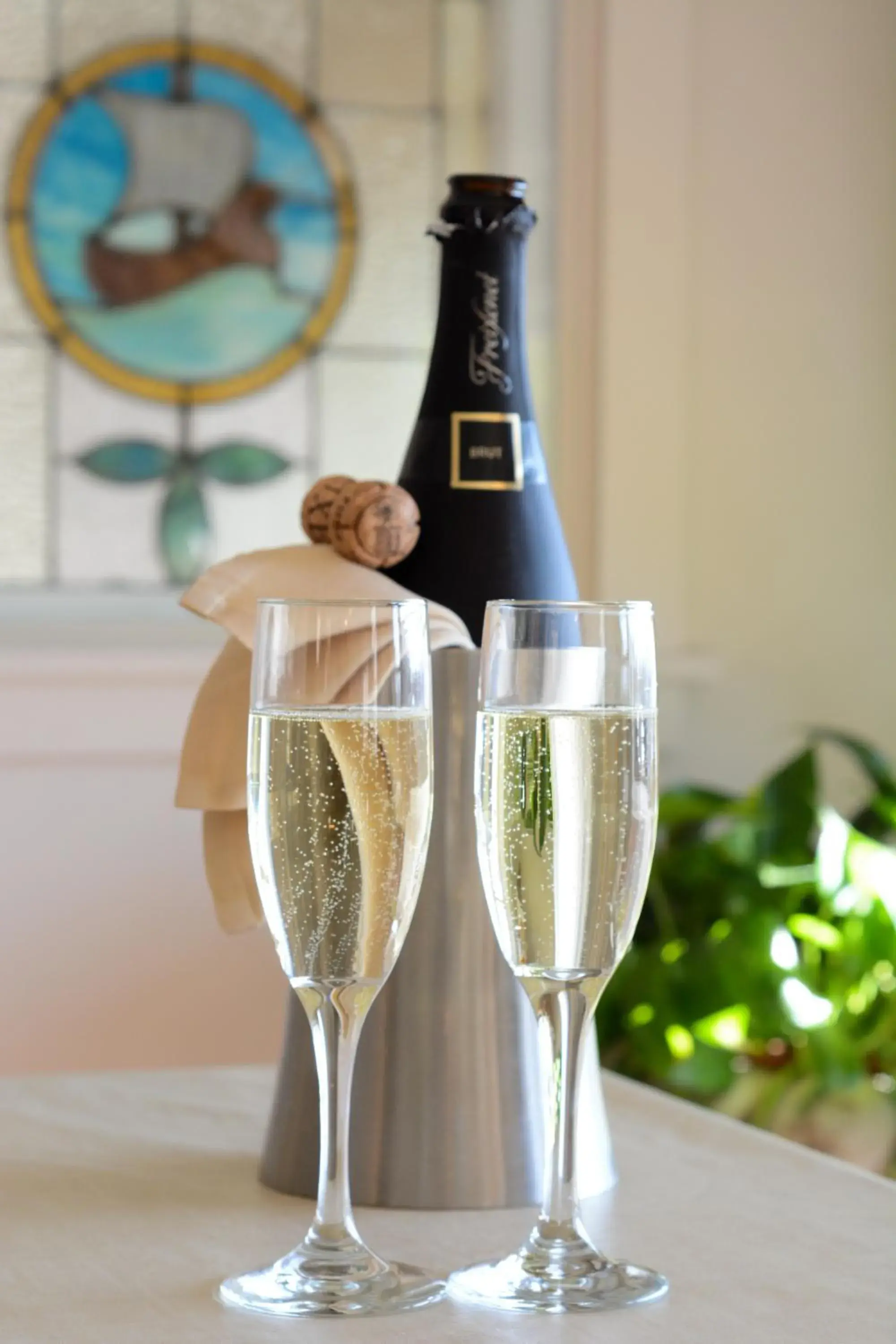 Food and drinks in Lamies Inn & The Old Salt Tavern Food and drinks in Lamies Inn & The Old Salt Tavern