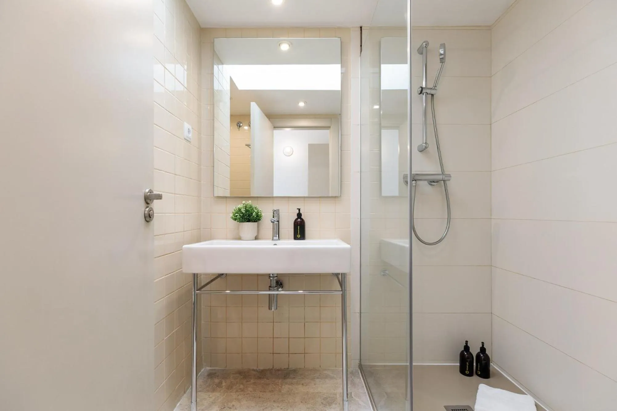 Bathroom in Ola Living Merce