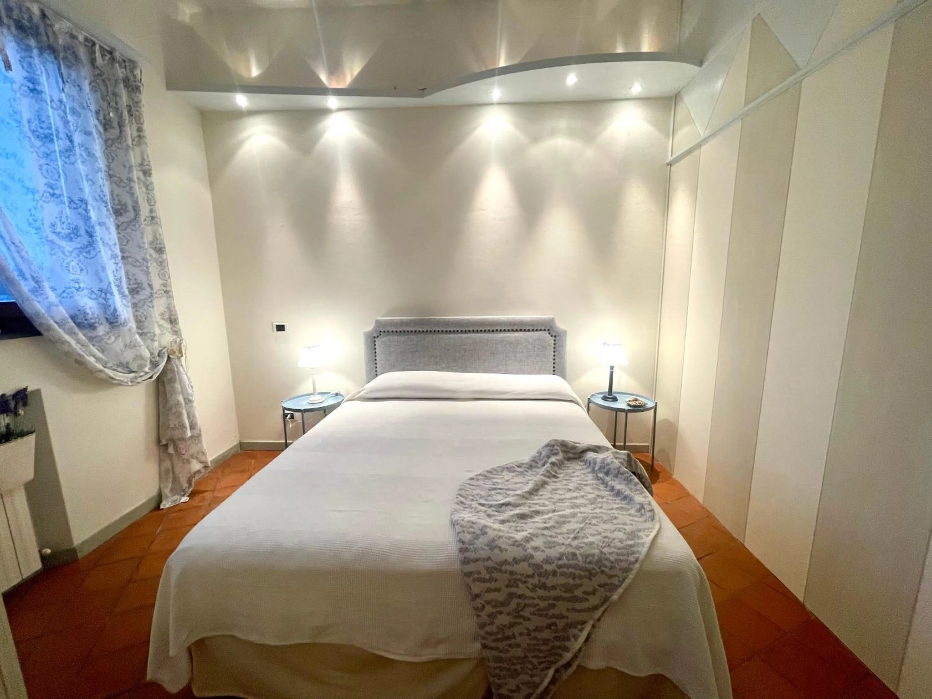 Bedroom, Bed in Villa Soprana by Agenzia SolturElba