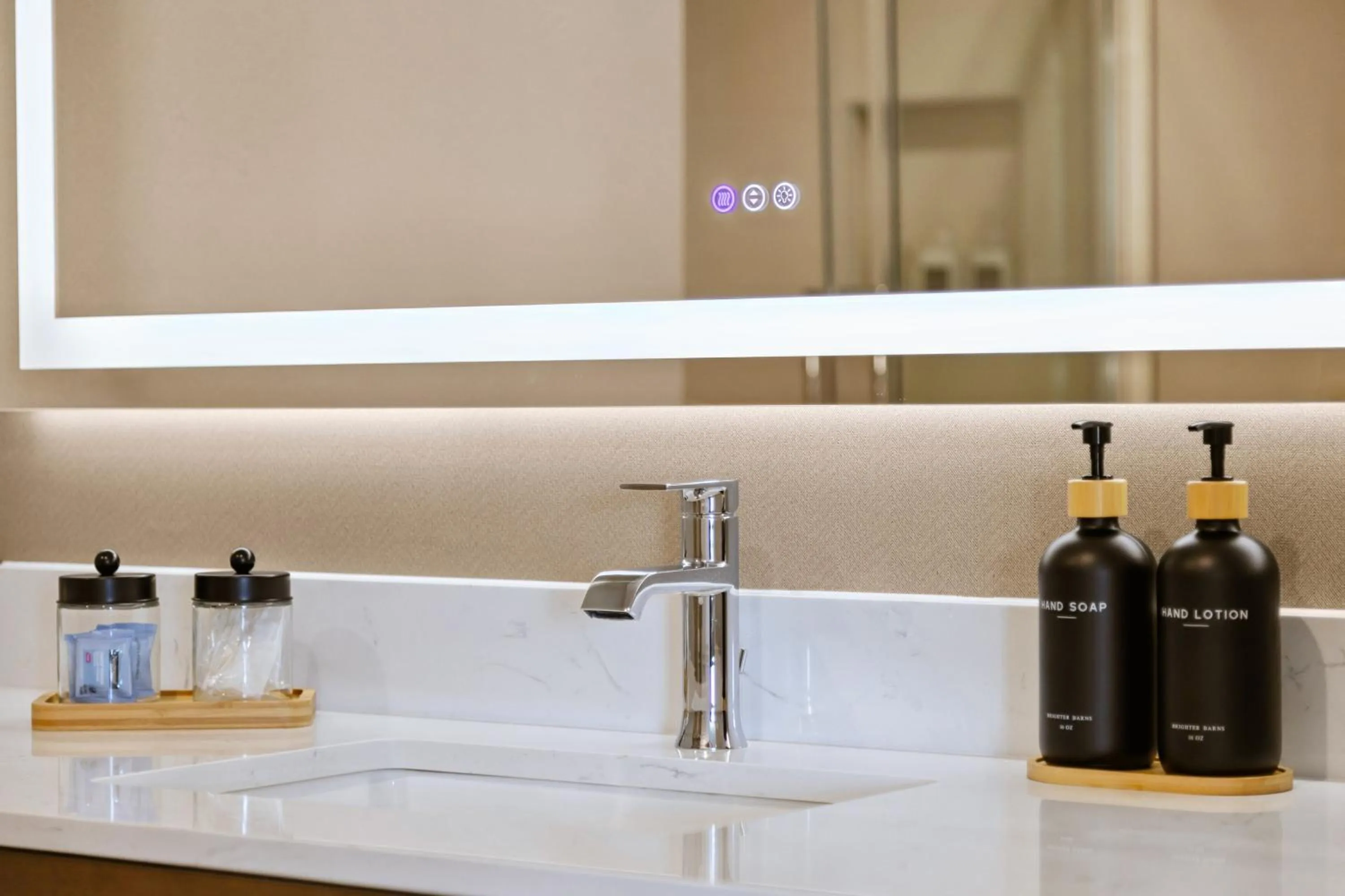 Bathroom in Staybridge Suites Oxnard - River Ridge by IHG