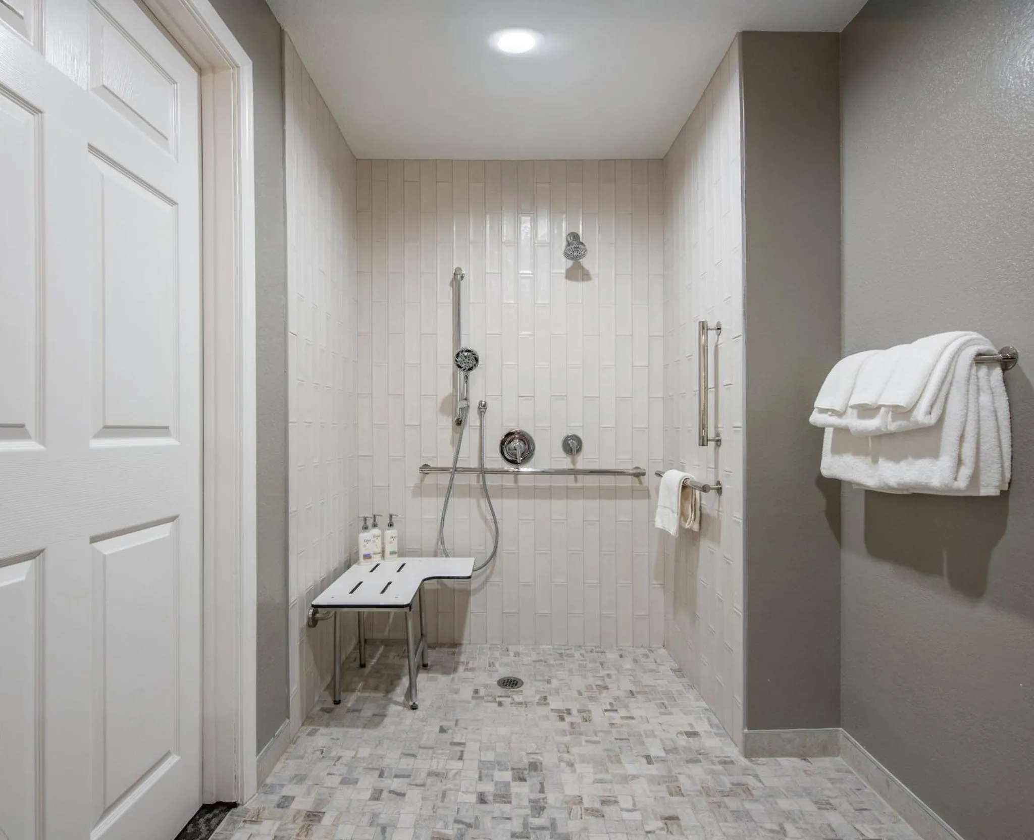 Photo of the whole room in Staybridge Suites Oxnard - River Ridge by IHG