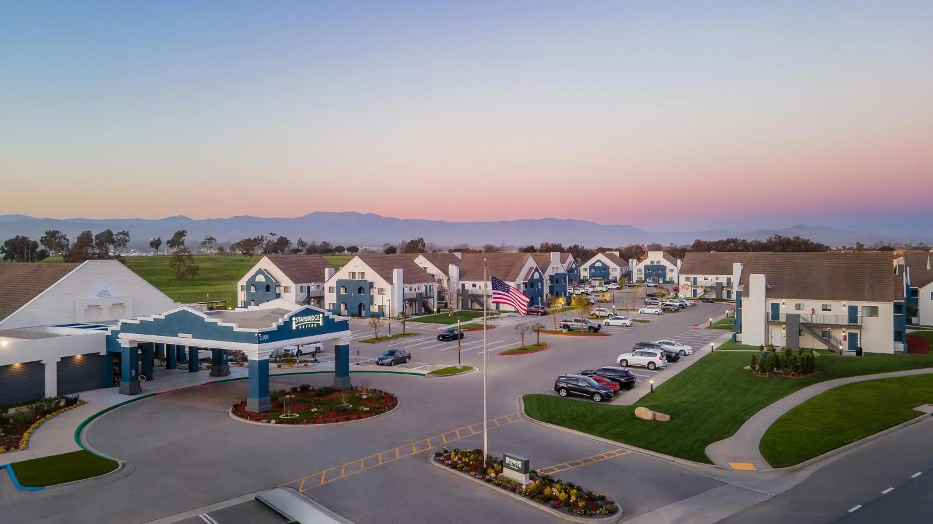 Property building in Staybridge Suites Oxnard - River Ridge by IHG