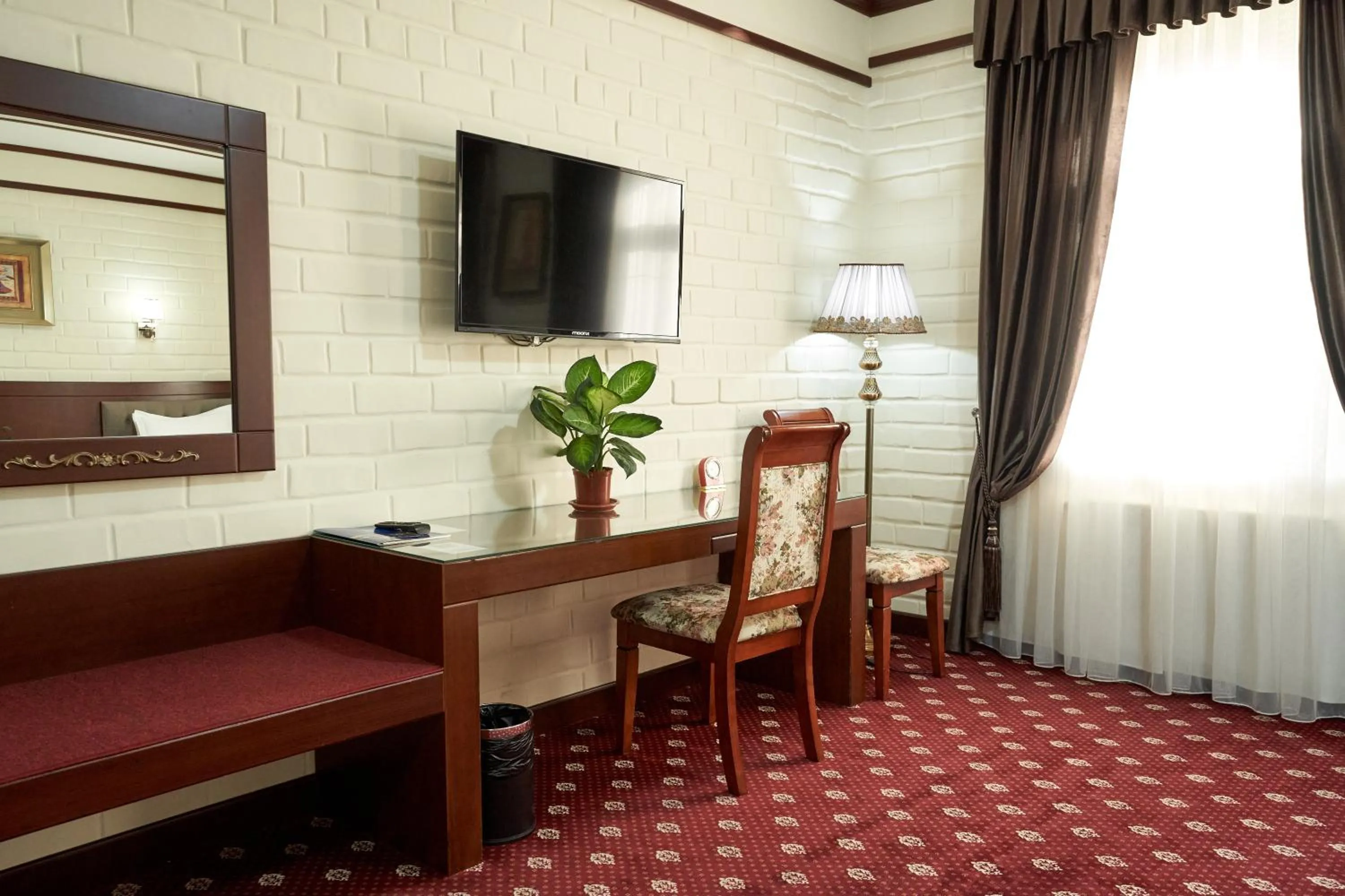 TV and multimedia in Rakat Plaza