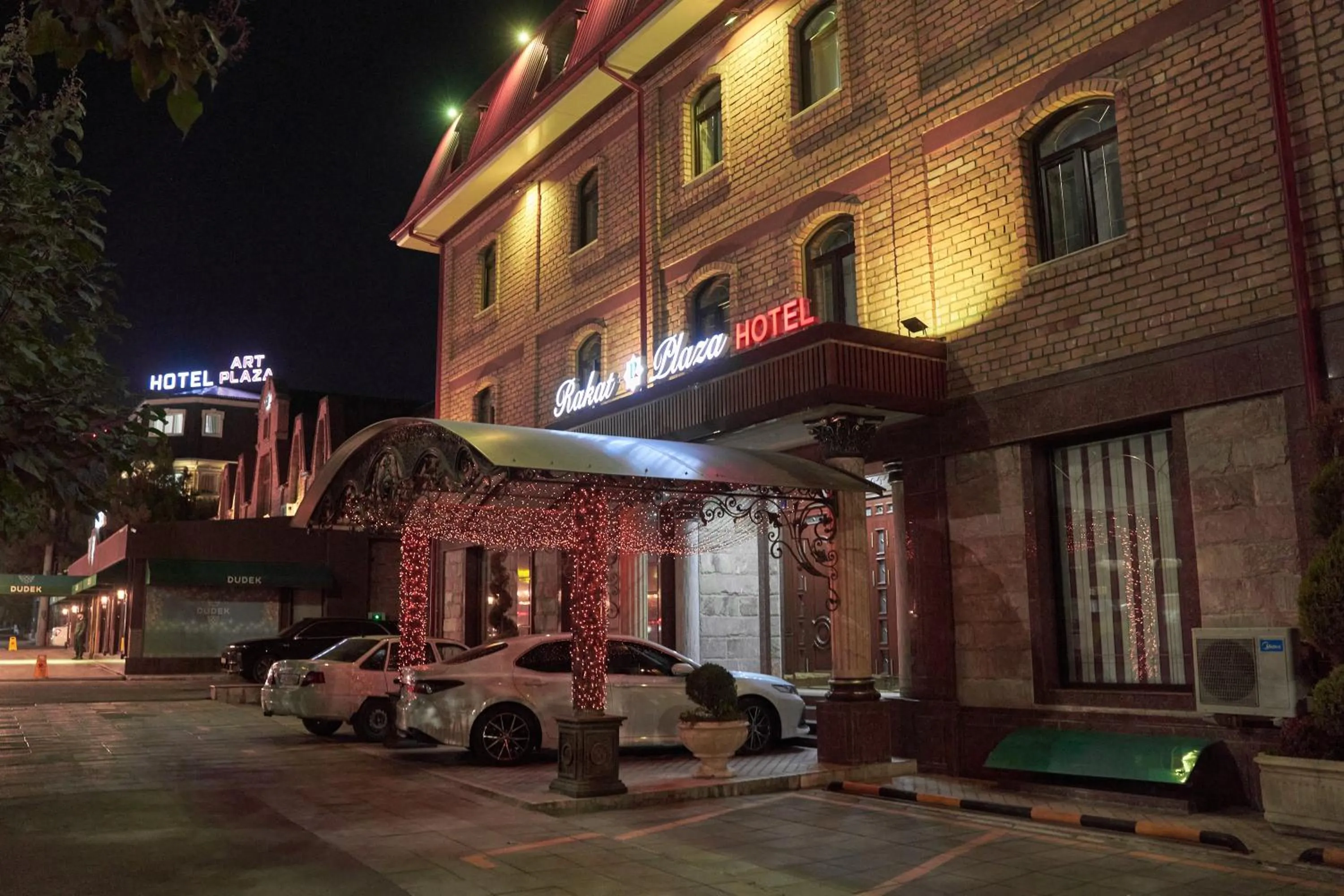 Property building in Rakat Plaza