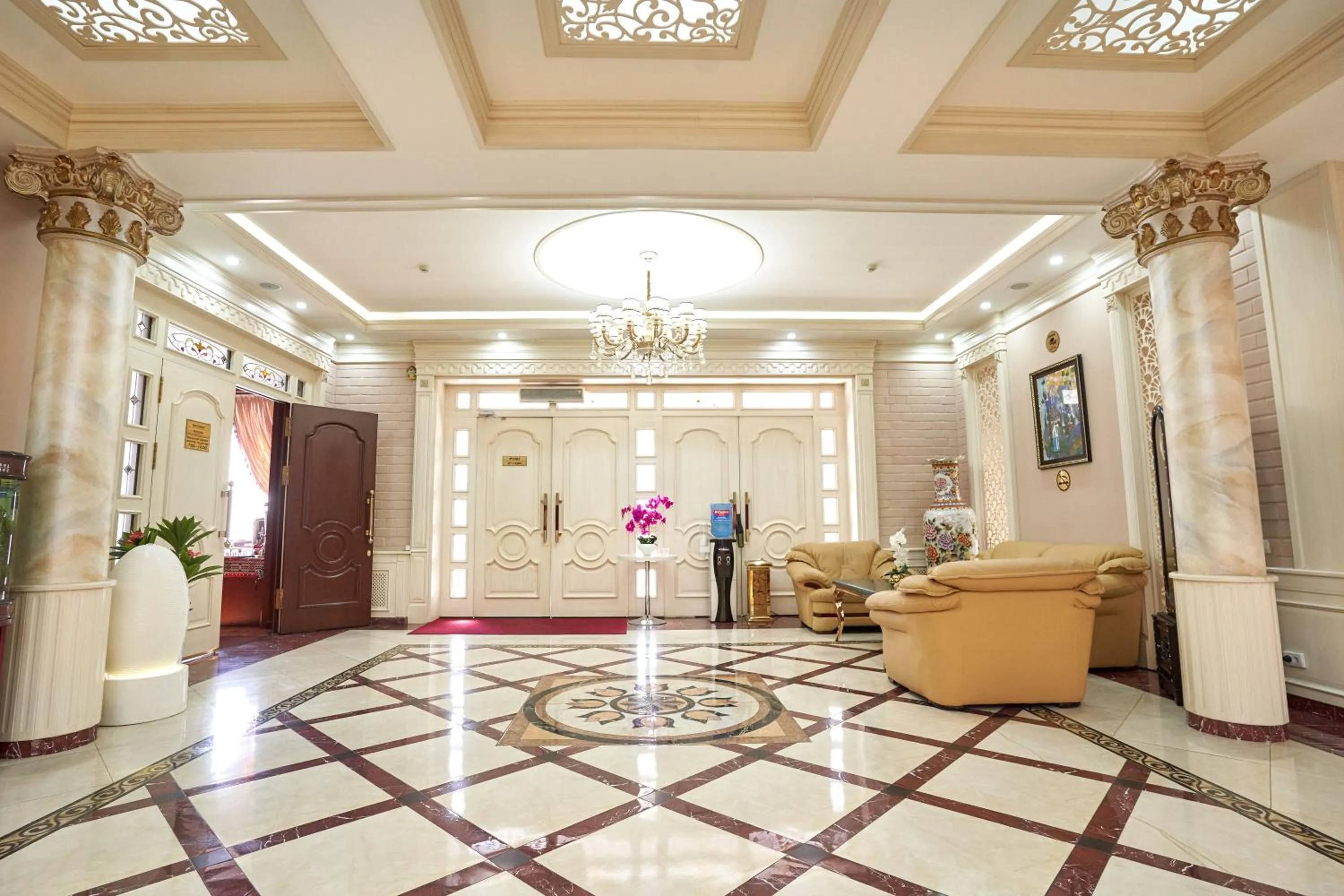 Property building in Rakat Plaza