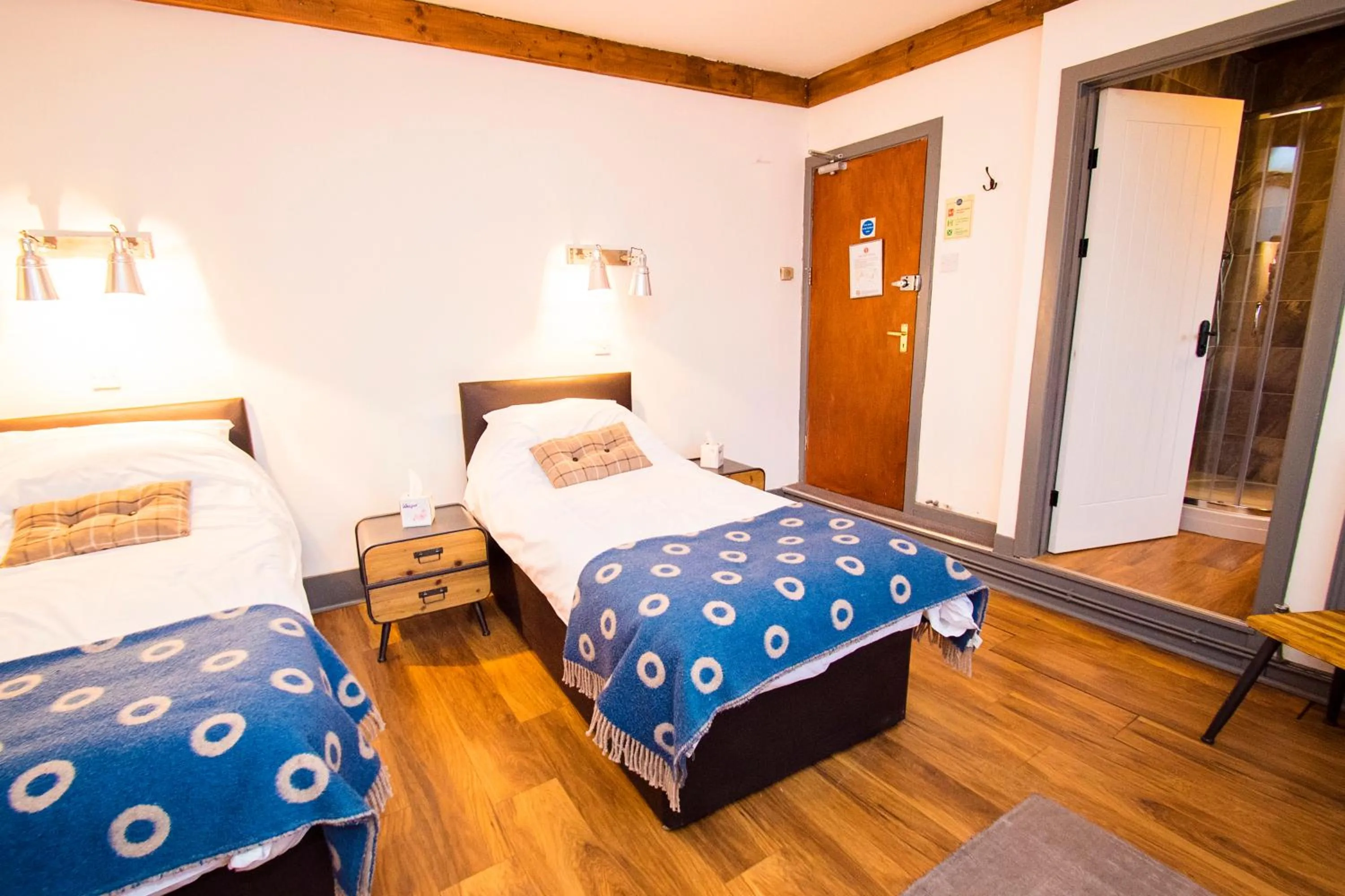 Bed in Nik The Greek