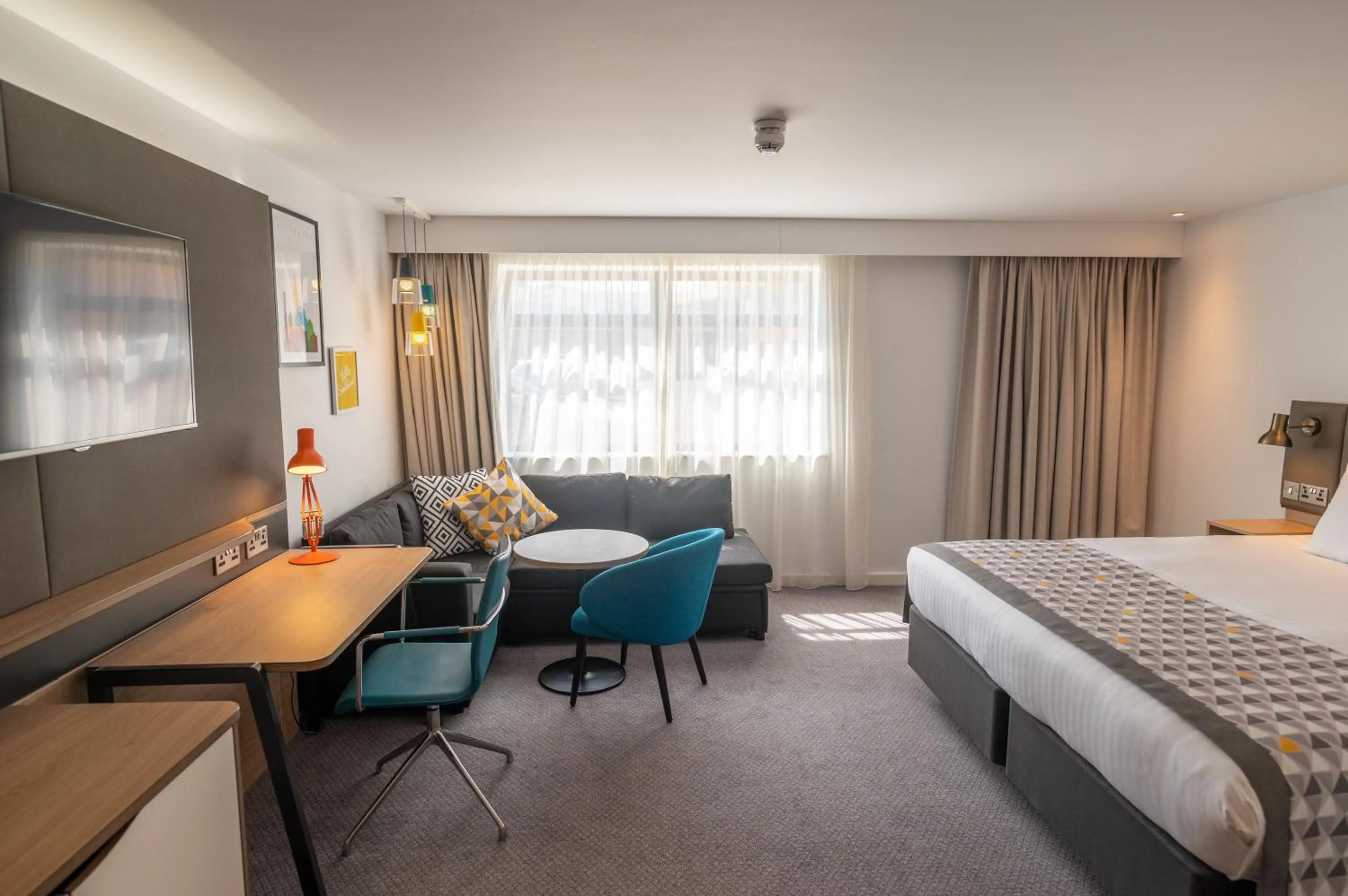 Photo of the whole room, Bed in Holiday Inn - Leicester - Wigston by IHG