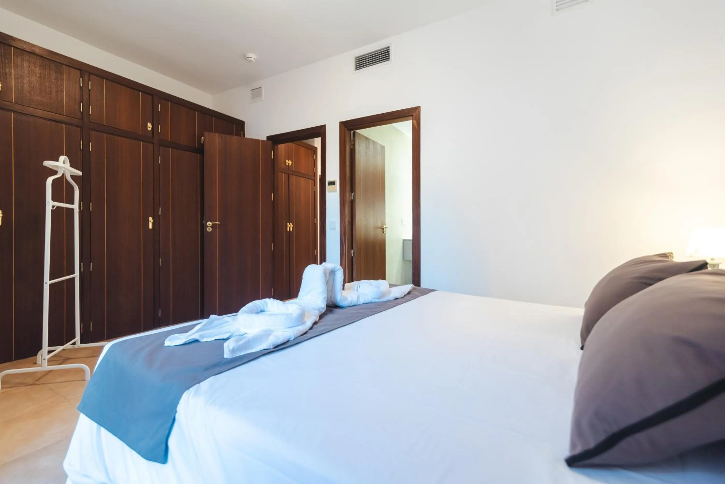 Bed in Borne Suites - Turismo de Interior