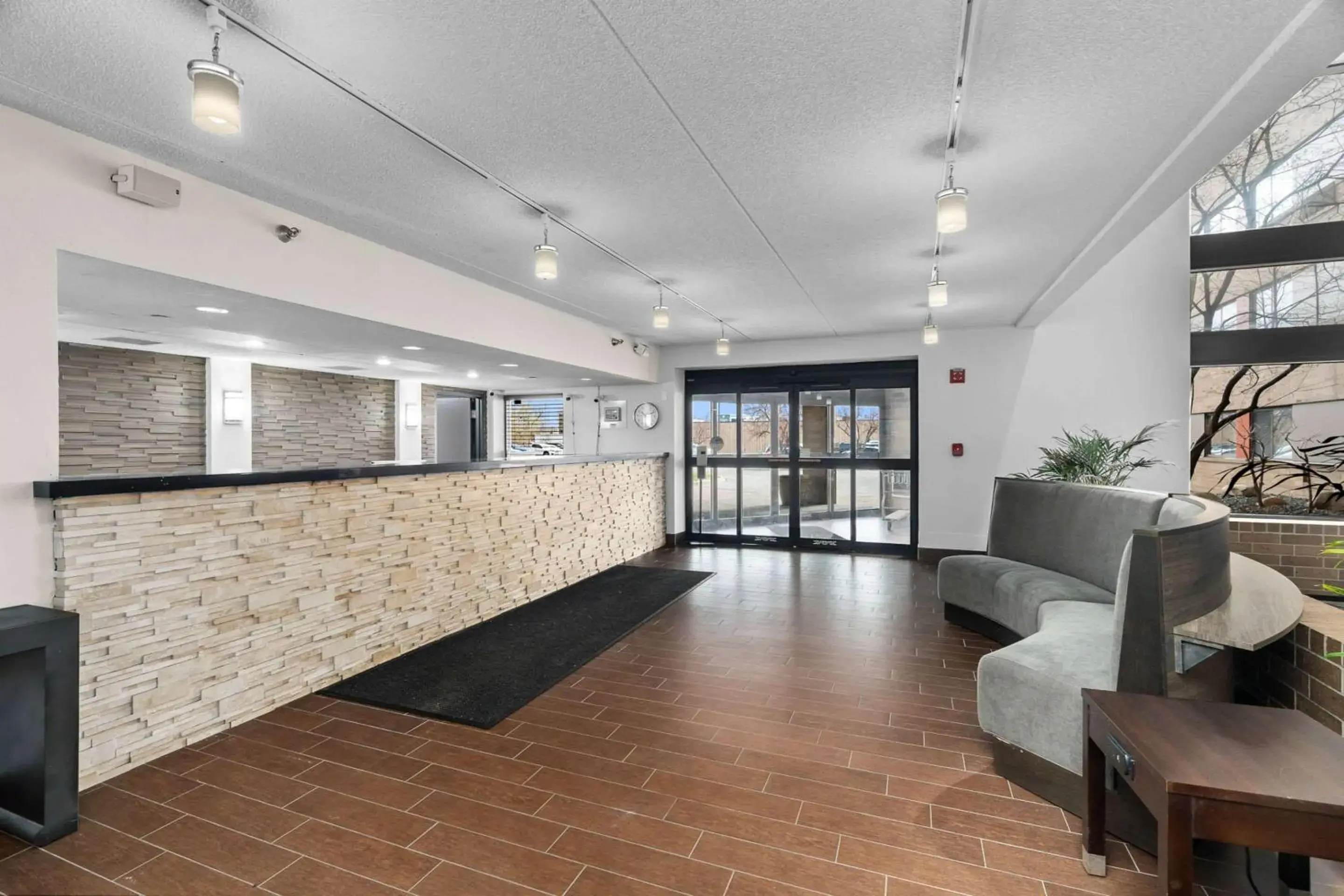 Lobby or reception in Quality Inn & Suites Mall of America - MSP Airport Lobby or reception in Quality Inn & Suites Mall of America - MSP Airport
