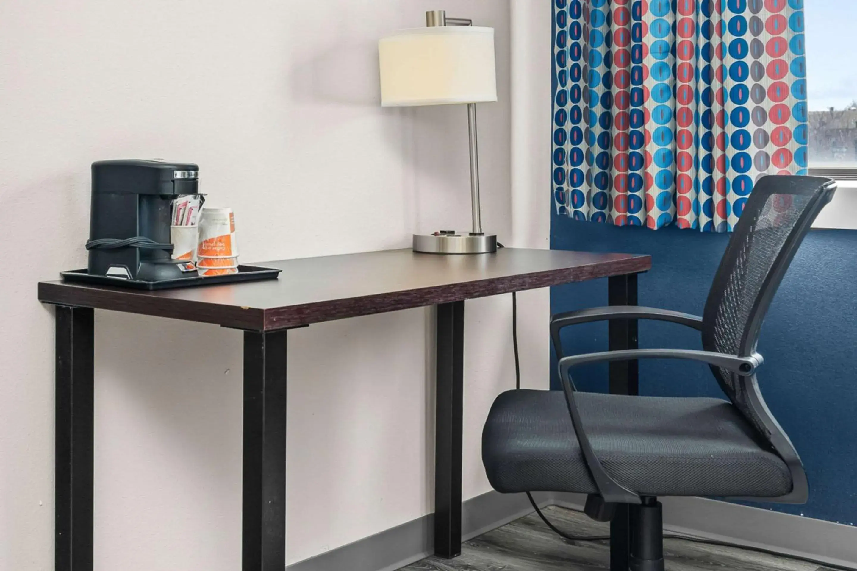 Bedroom in Quality Inn & Suites Mall of America - MSP Airport Bedroom in Quality Inn & Suites Mall of America - MSP Airport