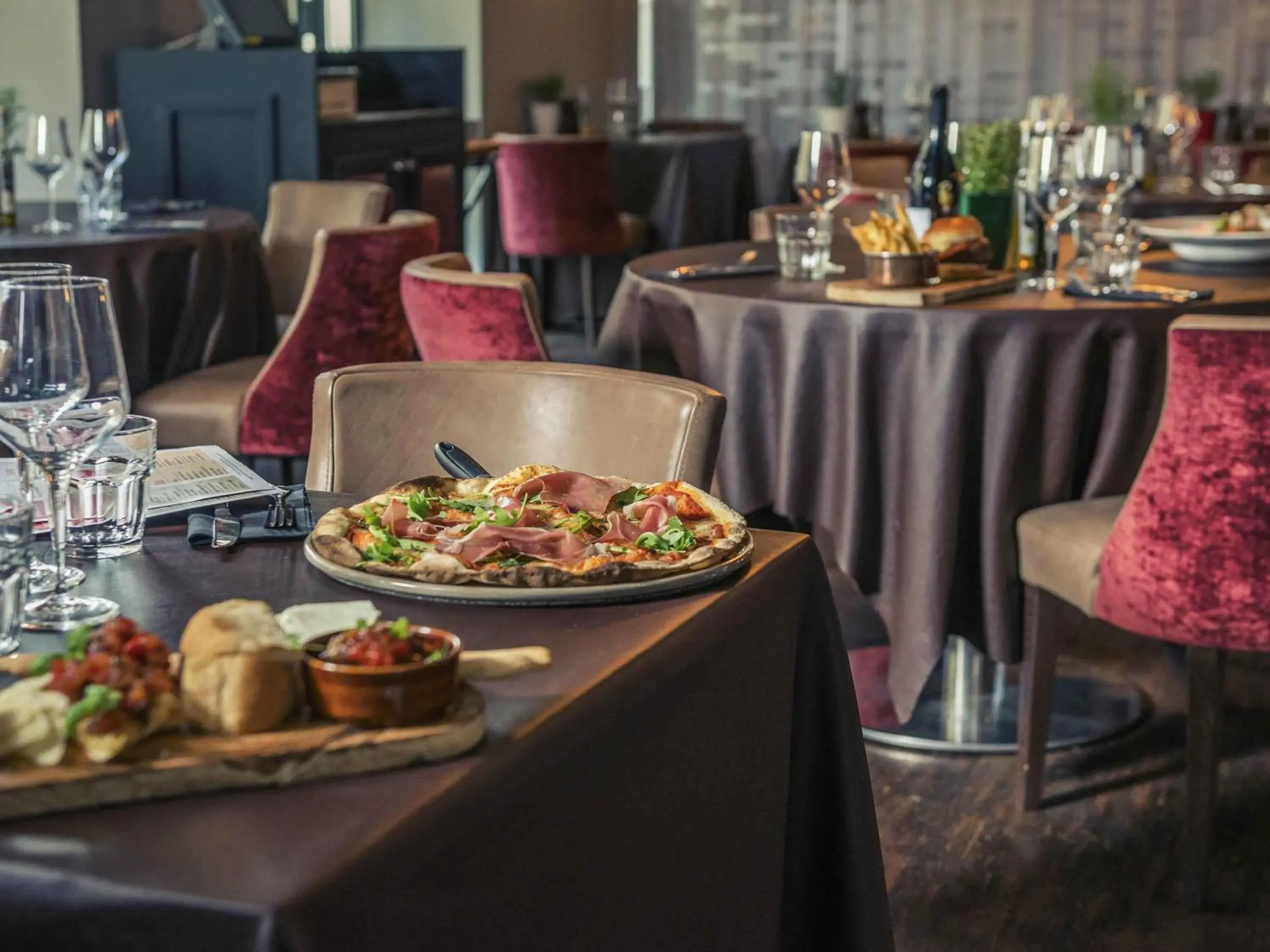 Restaurant/places to eat in Mercure London Bridge Restaurant/places to eat in Mercure London Bridge