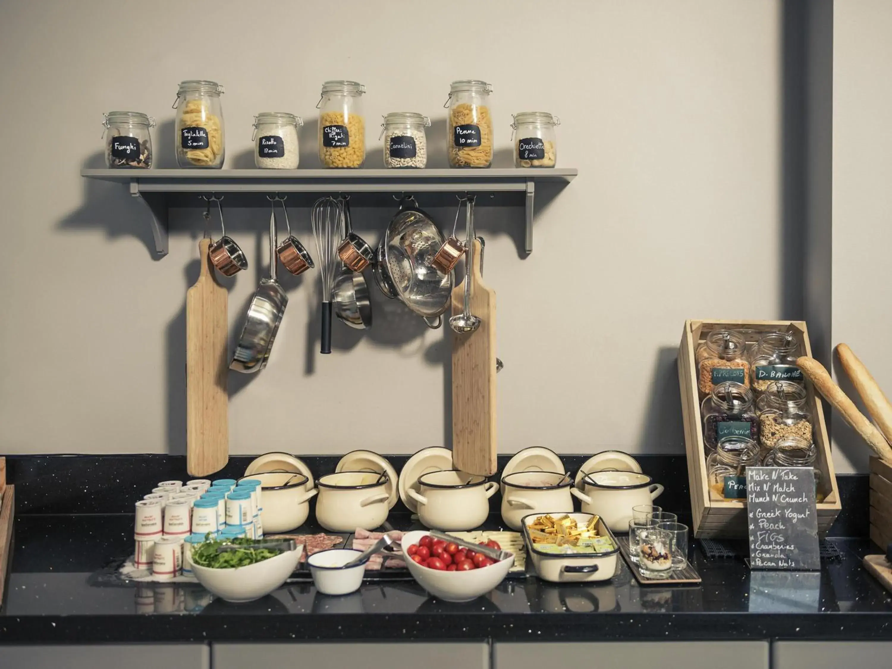 Breakfast in Mercure London Bridge Breakfast in Mercure London Bridge